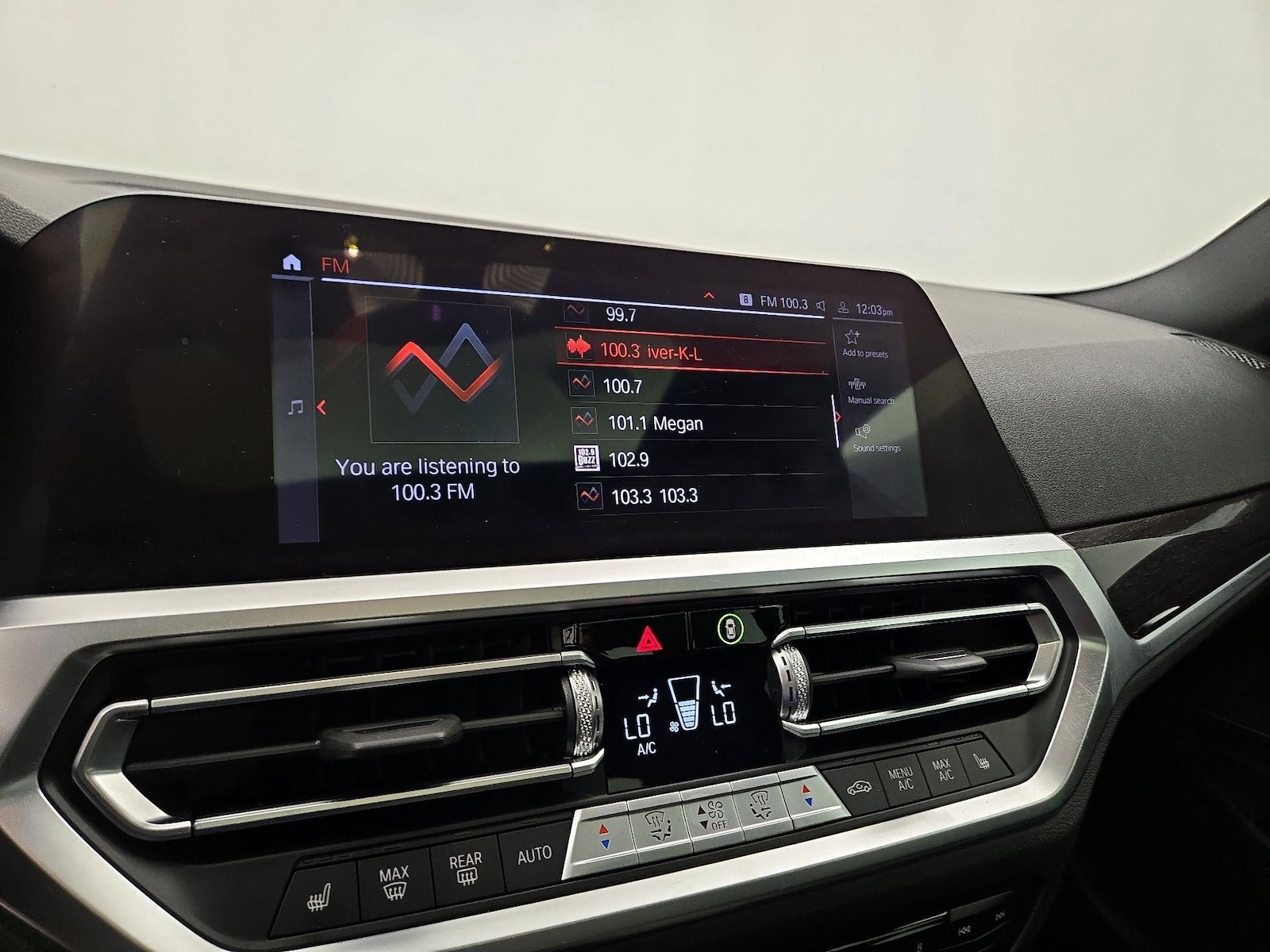 2022 BMW 3 Series M340i - Photo 17