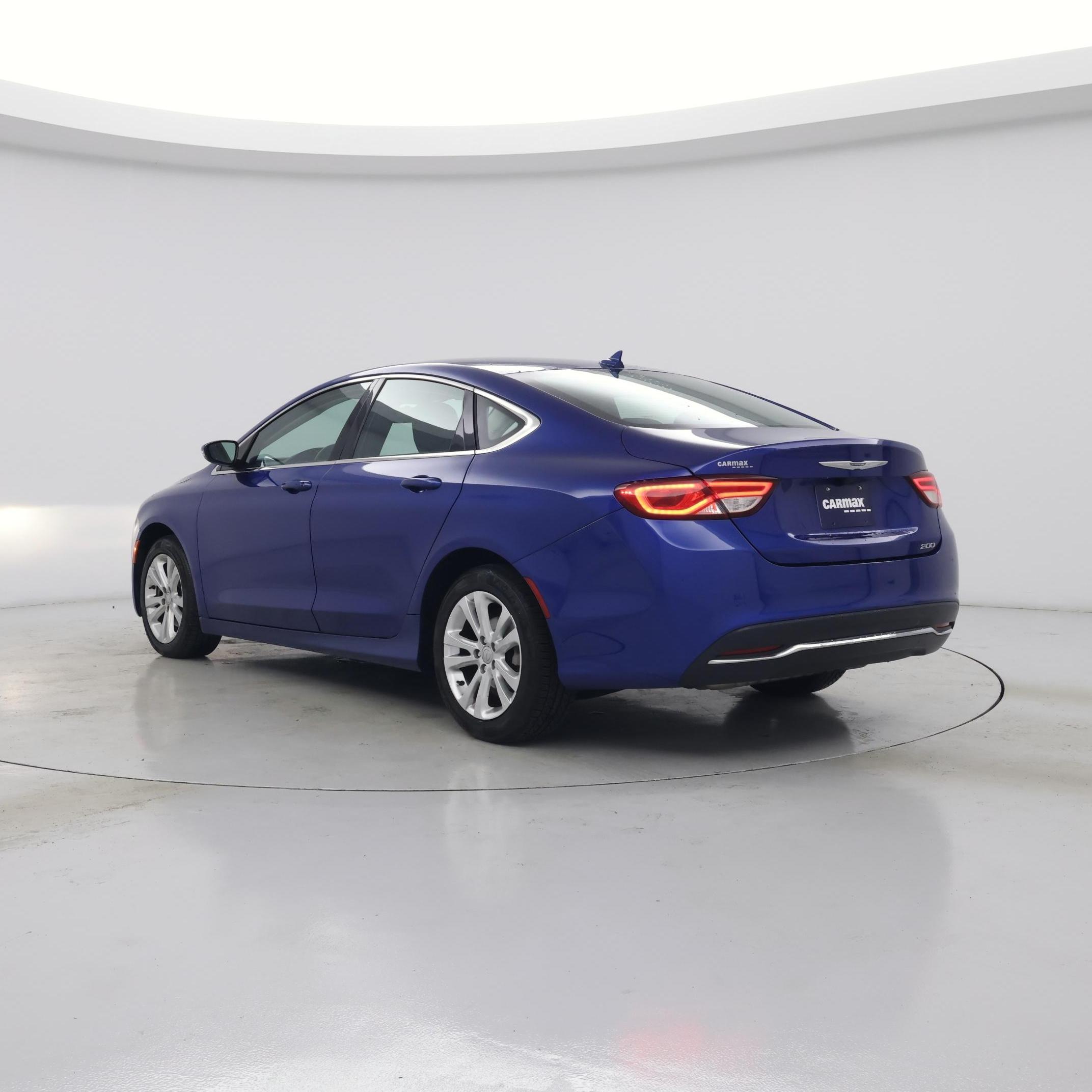 Thumbnail: 2016 Chrysler 200 - 2