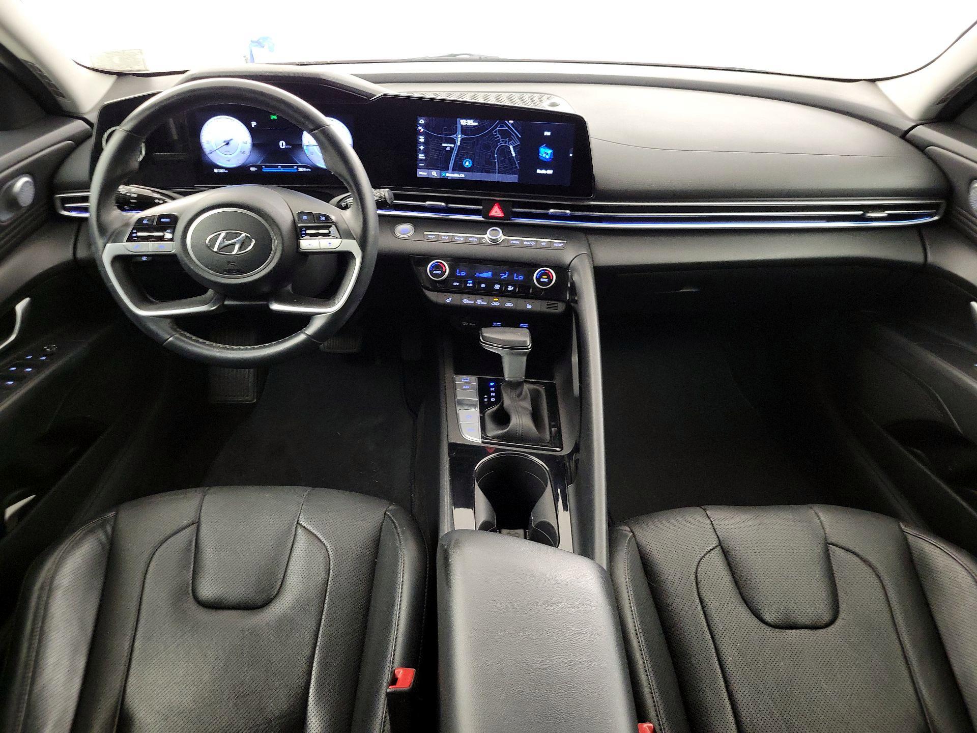 Thumbnail: 2022 Hyundai Elantra - 9