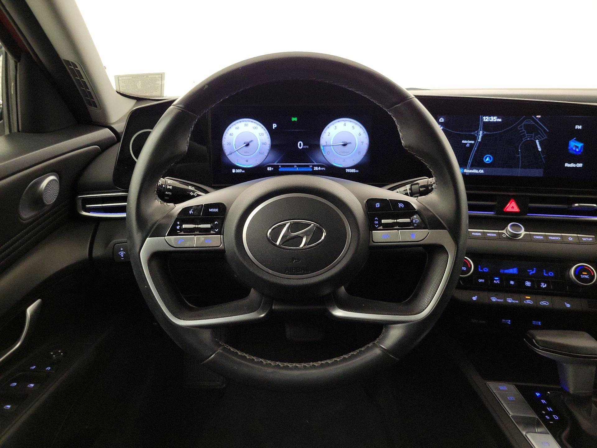 Thumbnail: 2022 Hyundai Elantra - 10