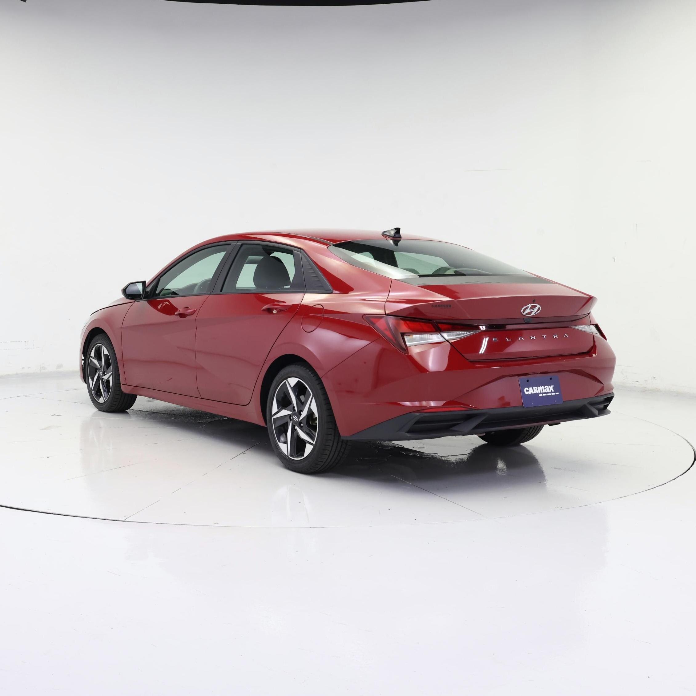 Thumbnail: 2023 Hyundai Elantra - 2