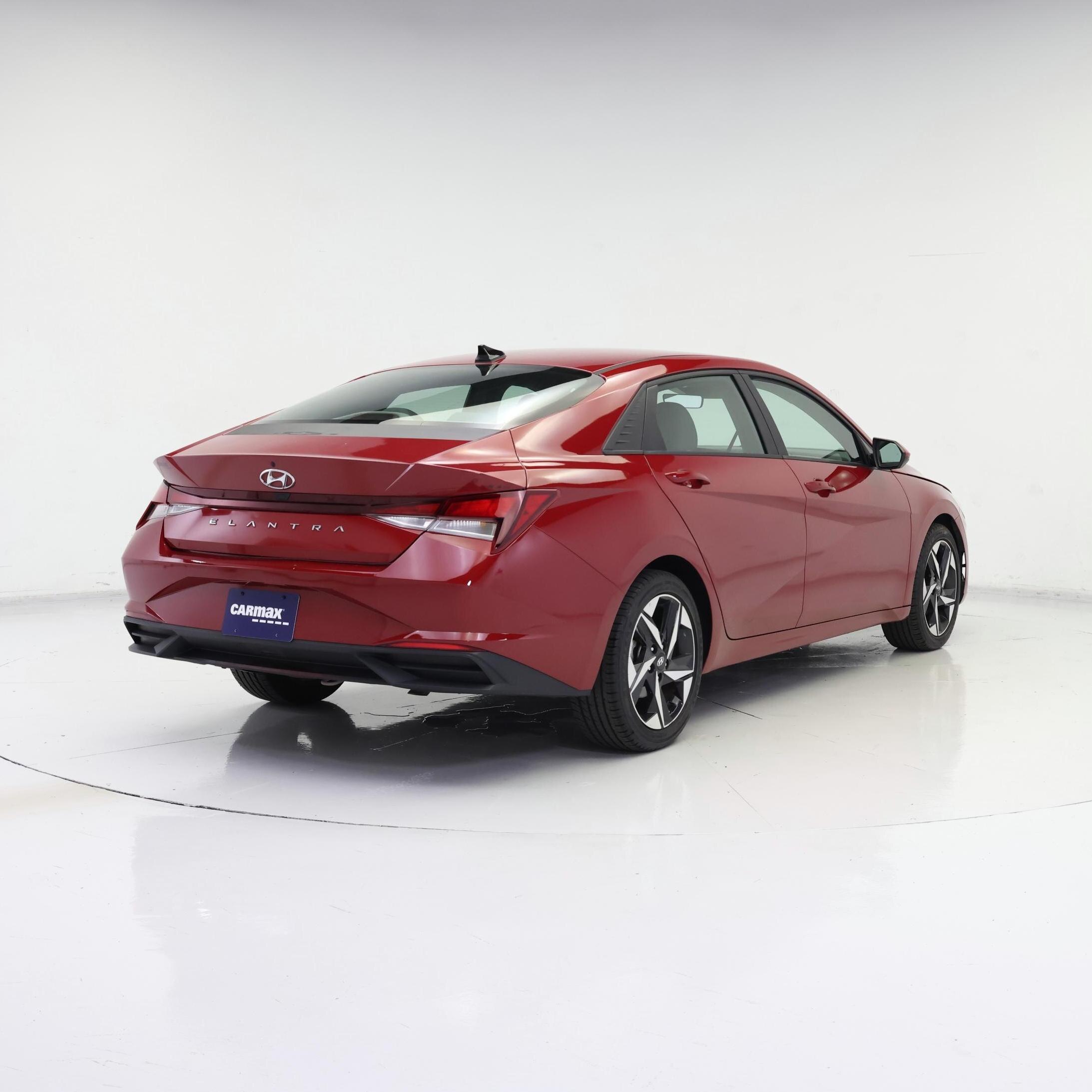 Thumbnail: 2023 Hyundai Elantra - 8