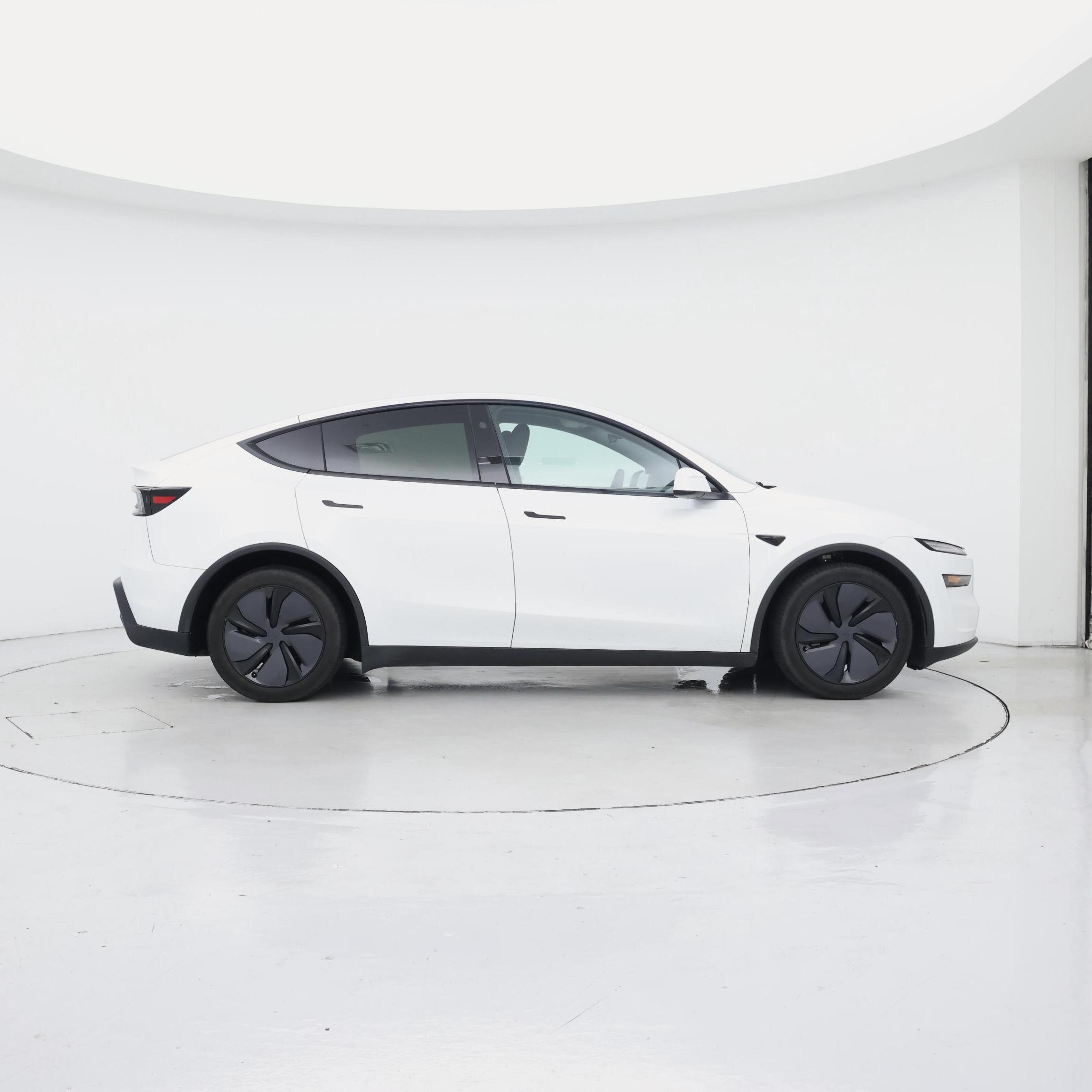 Thumbnail: 2026 Tesla Model Y - 7