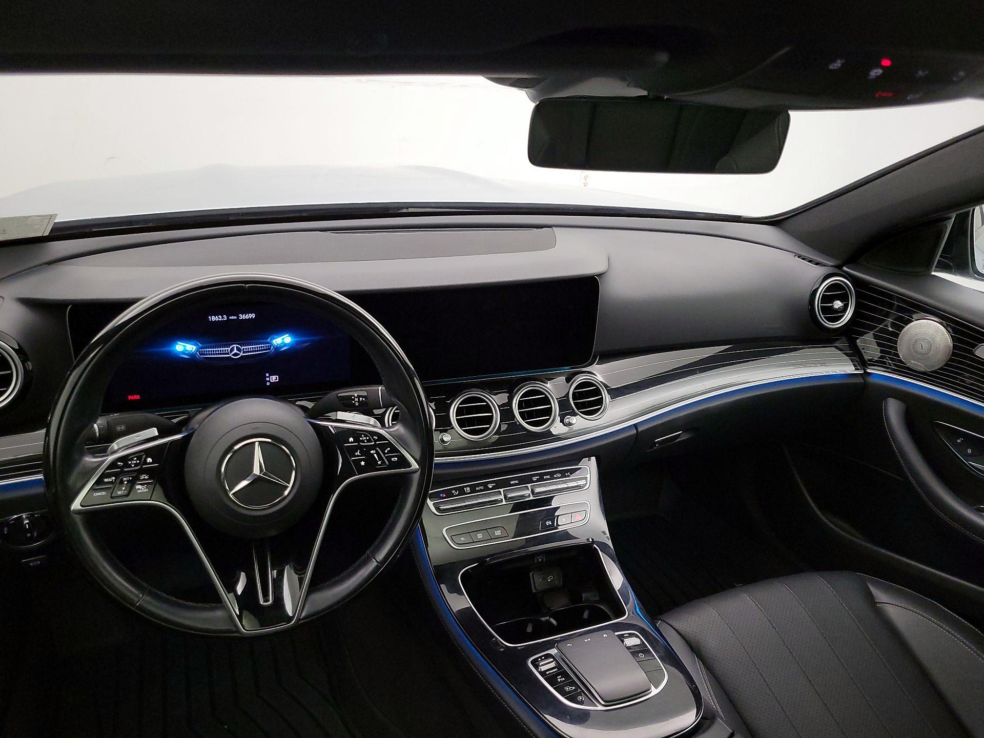 Thumbnail: 2022 Mercedes-Benz E-Class - 9