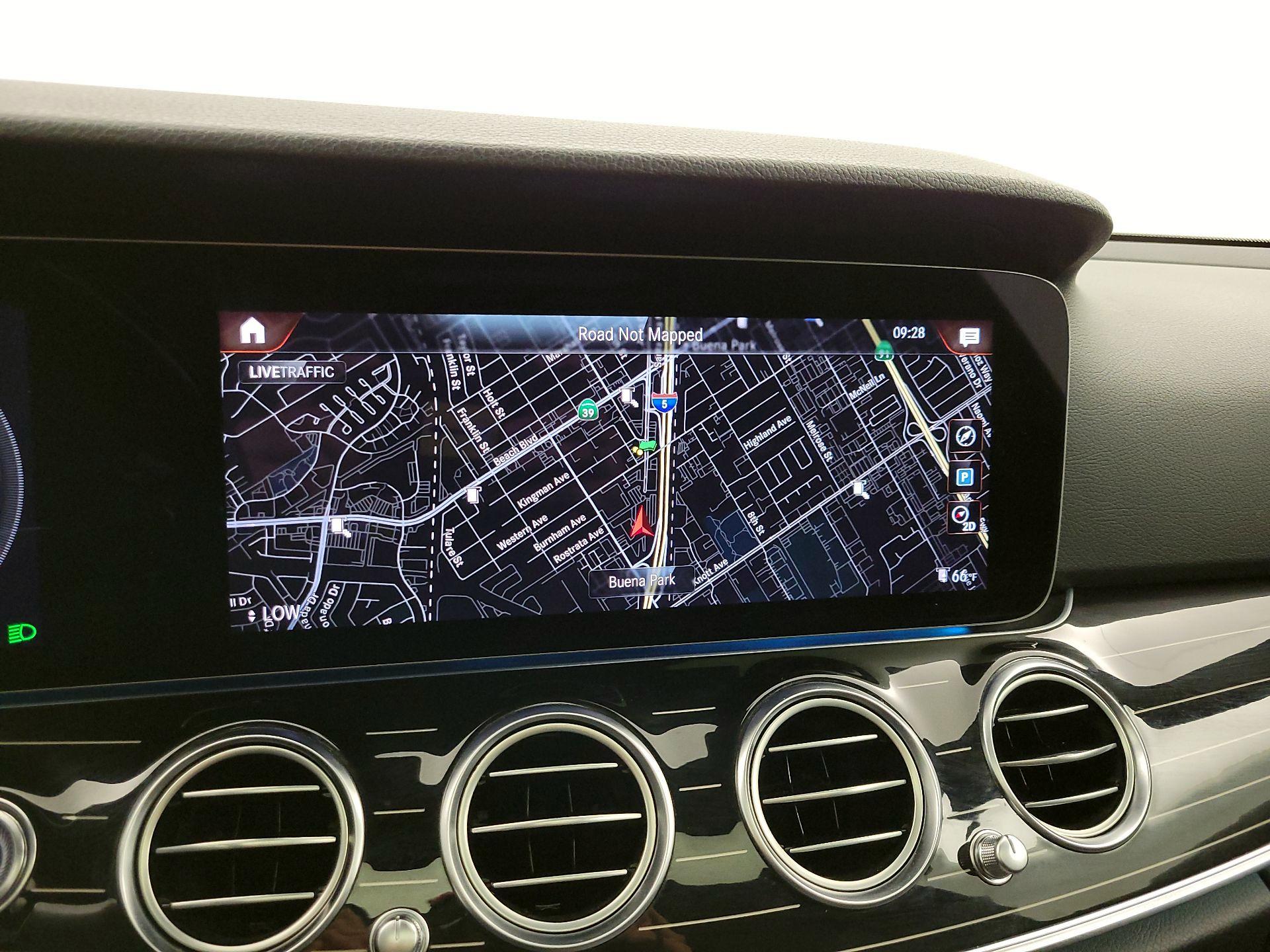 Thumbnail: 2022 Mercedes-Benz E-Class - 14