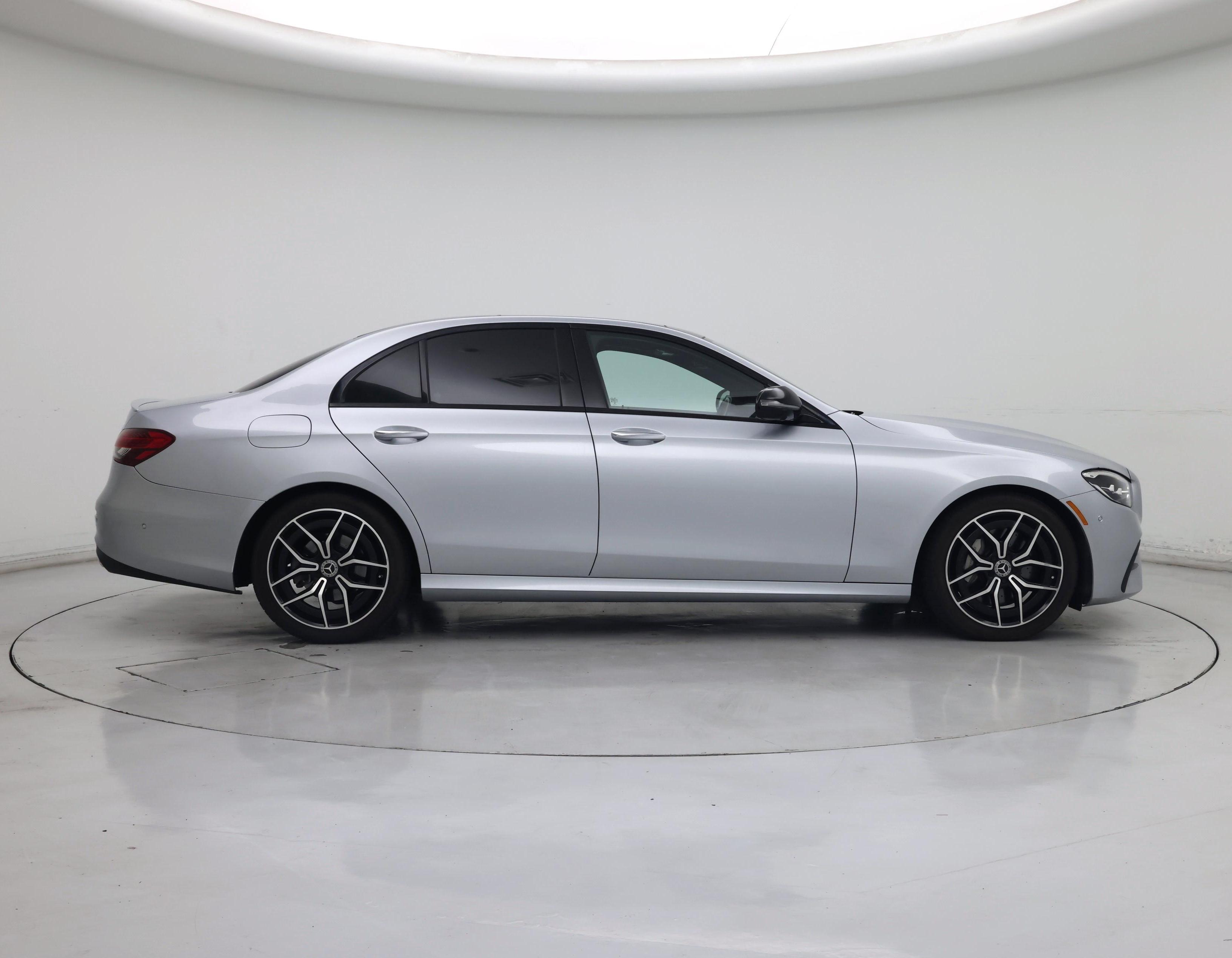 Thumbnail: 2022 Mercedes-Benz E-Class - 7