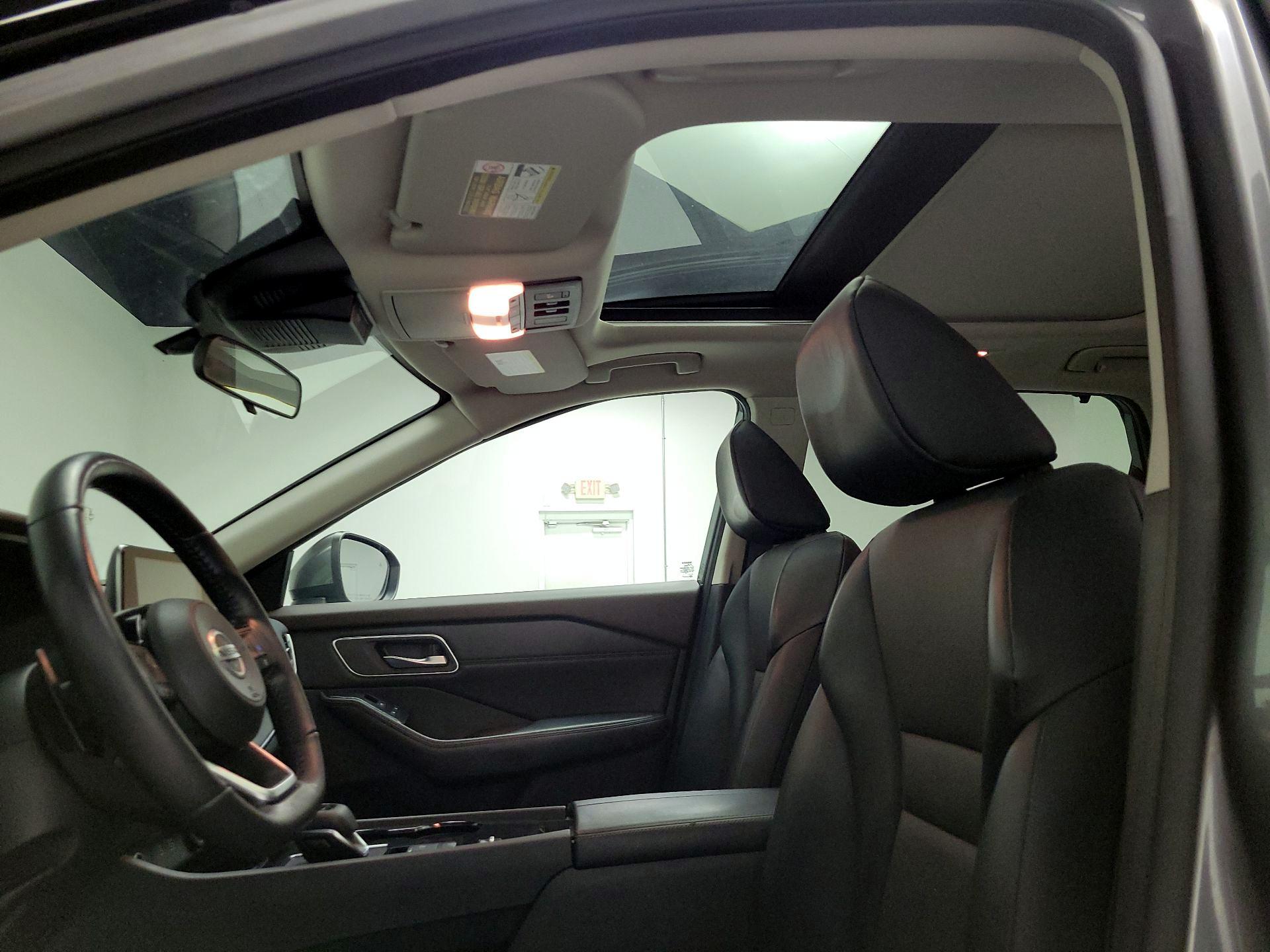 Thumbnail: 2021 Nissan Rogue - 19
