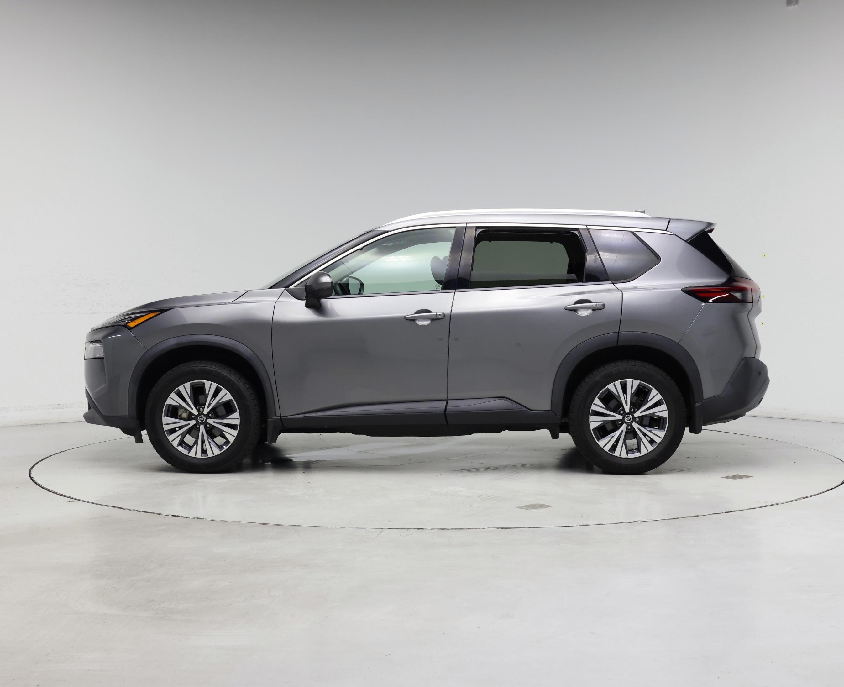 Thumbnail: 2021 Nissan Rogue - 3