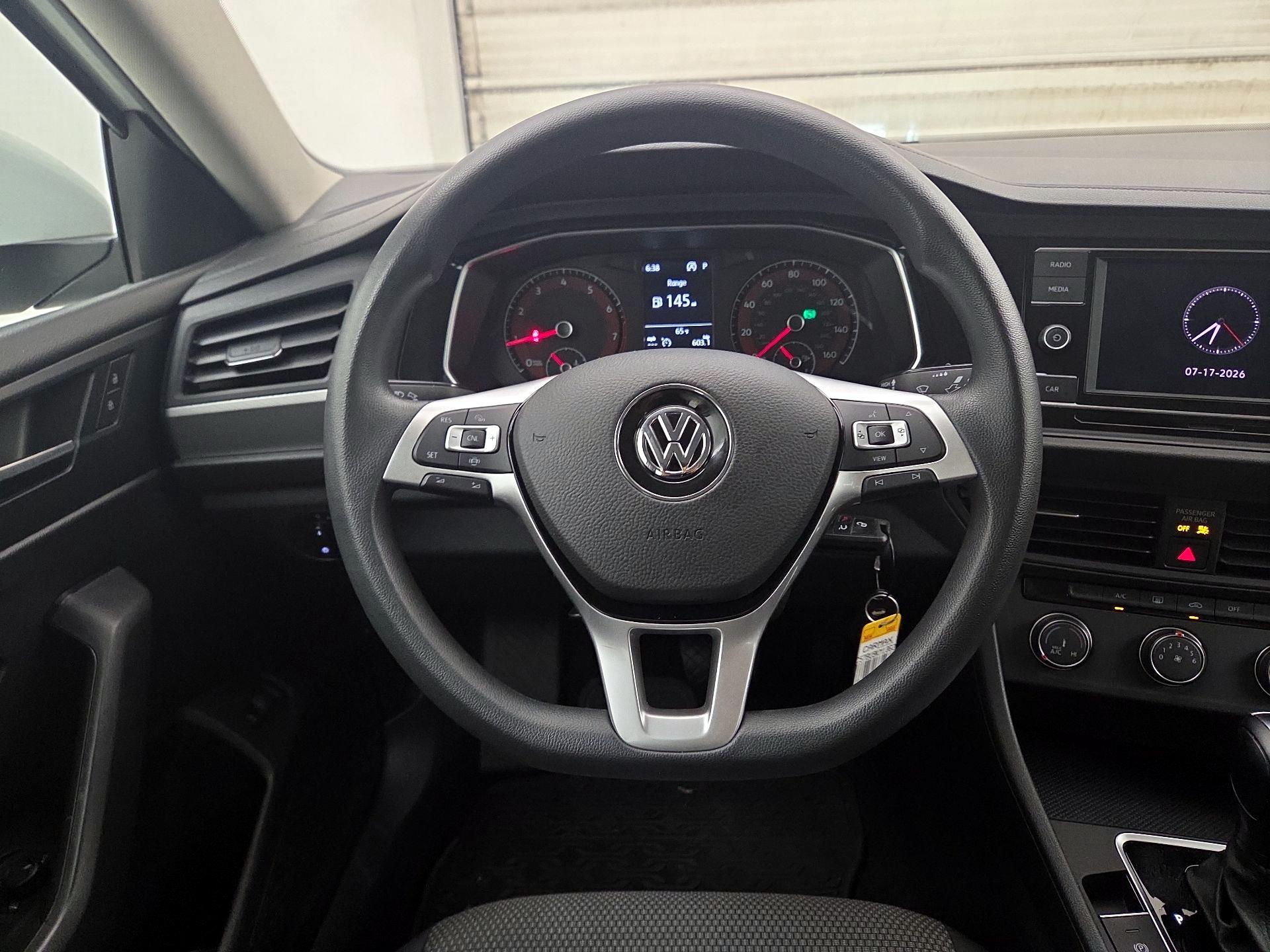 Thumbnail: 2019 Volkswagen Jetta - 10