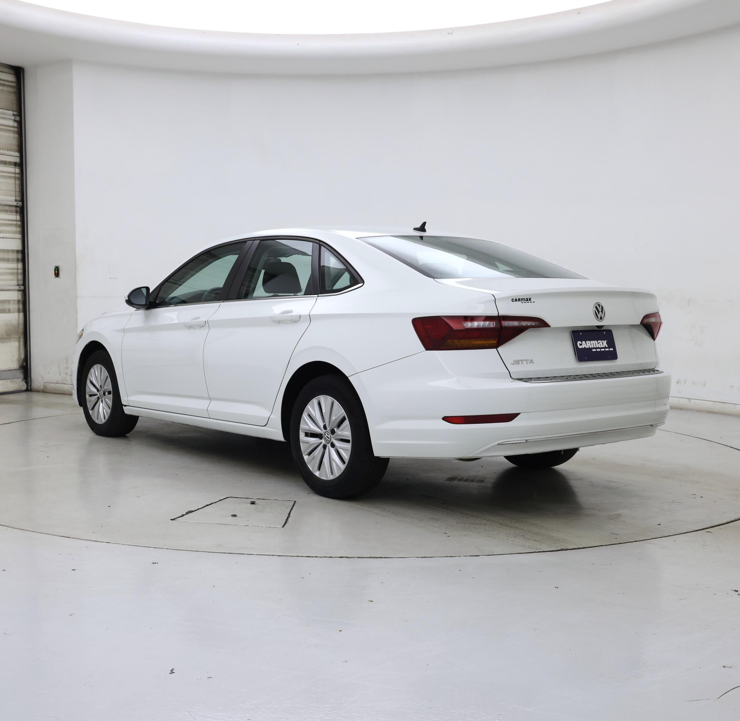 Thumbnail: 2019 Volkswagen Jetta - 2