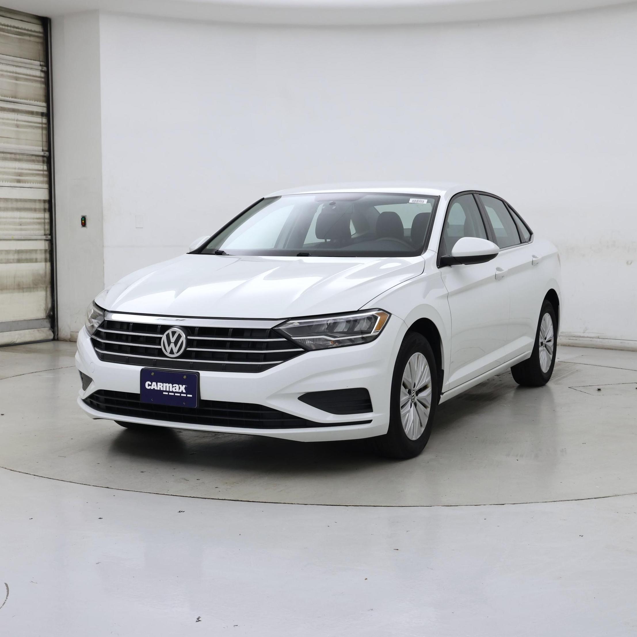 Thumbnail: 2019 Volkswagen Jetta - 4