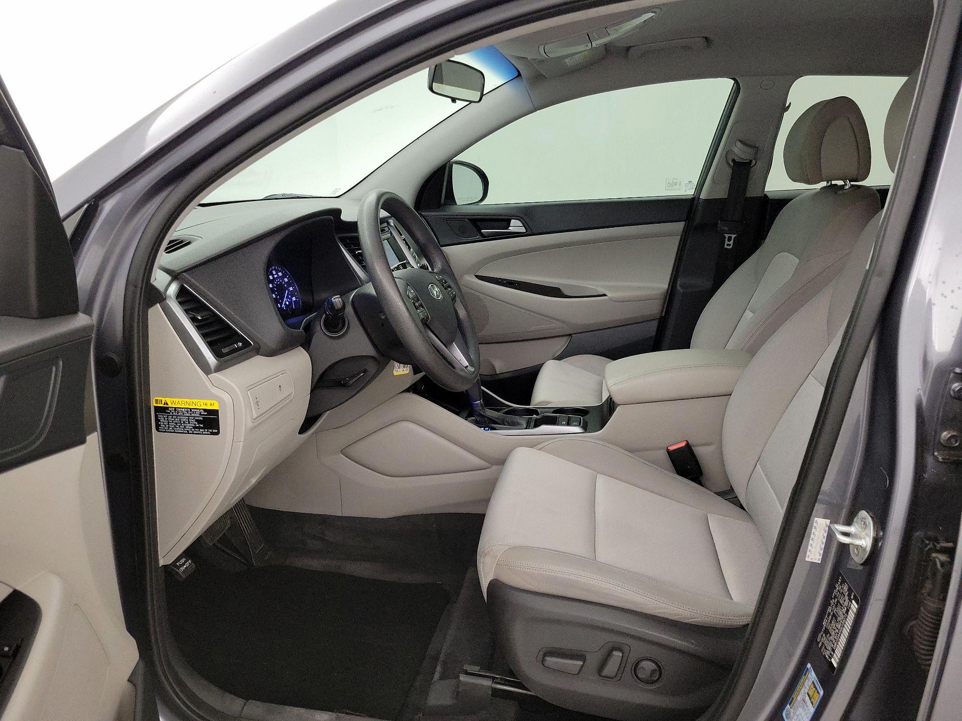 Thumbnail: 2016 Hyundai Tucson - 11