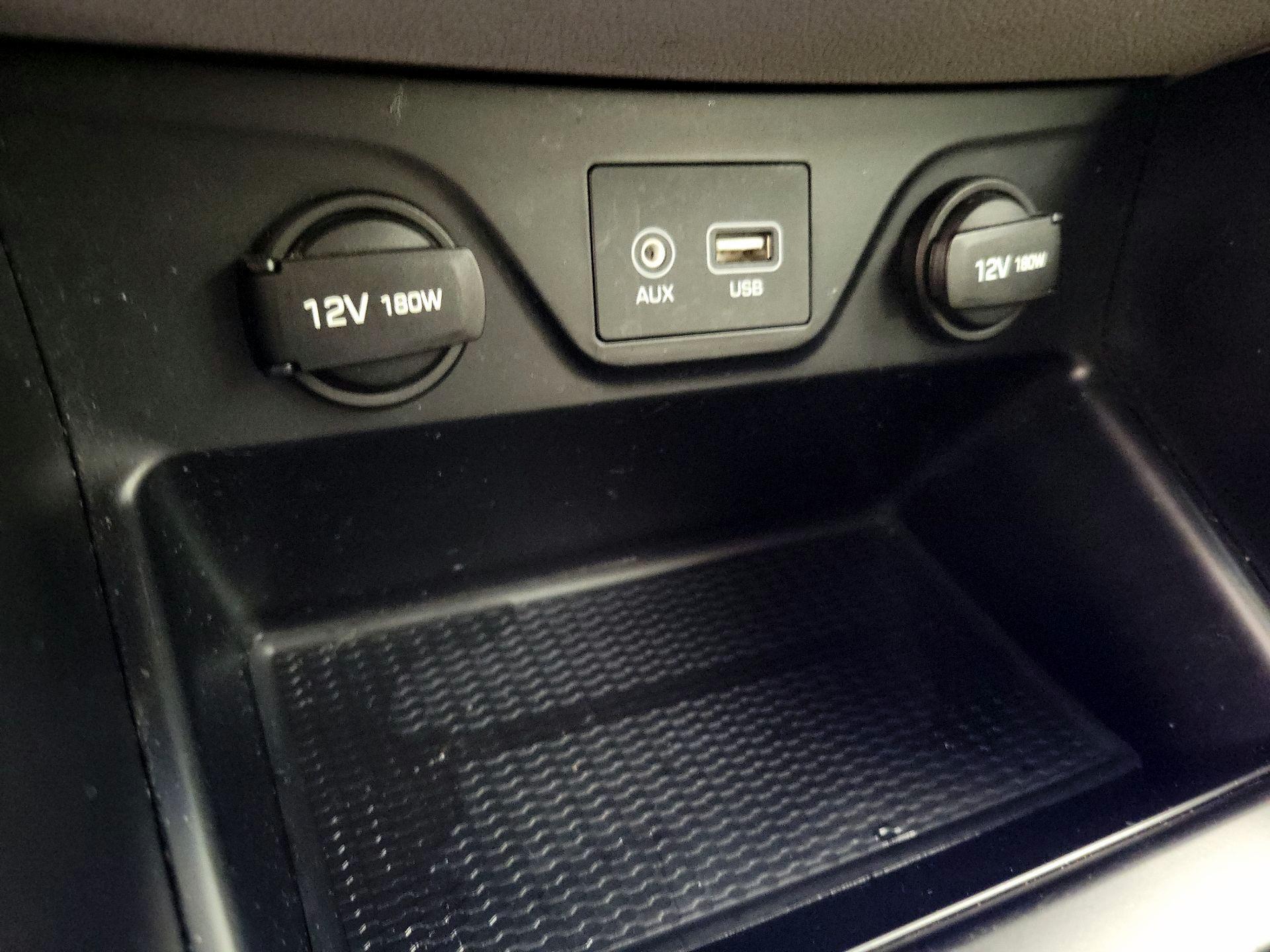 Thumbnail: 2016 Hyundai Tucson - 18