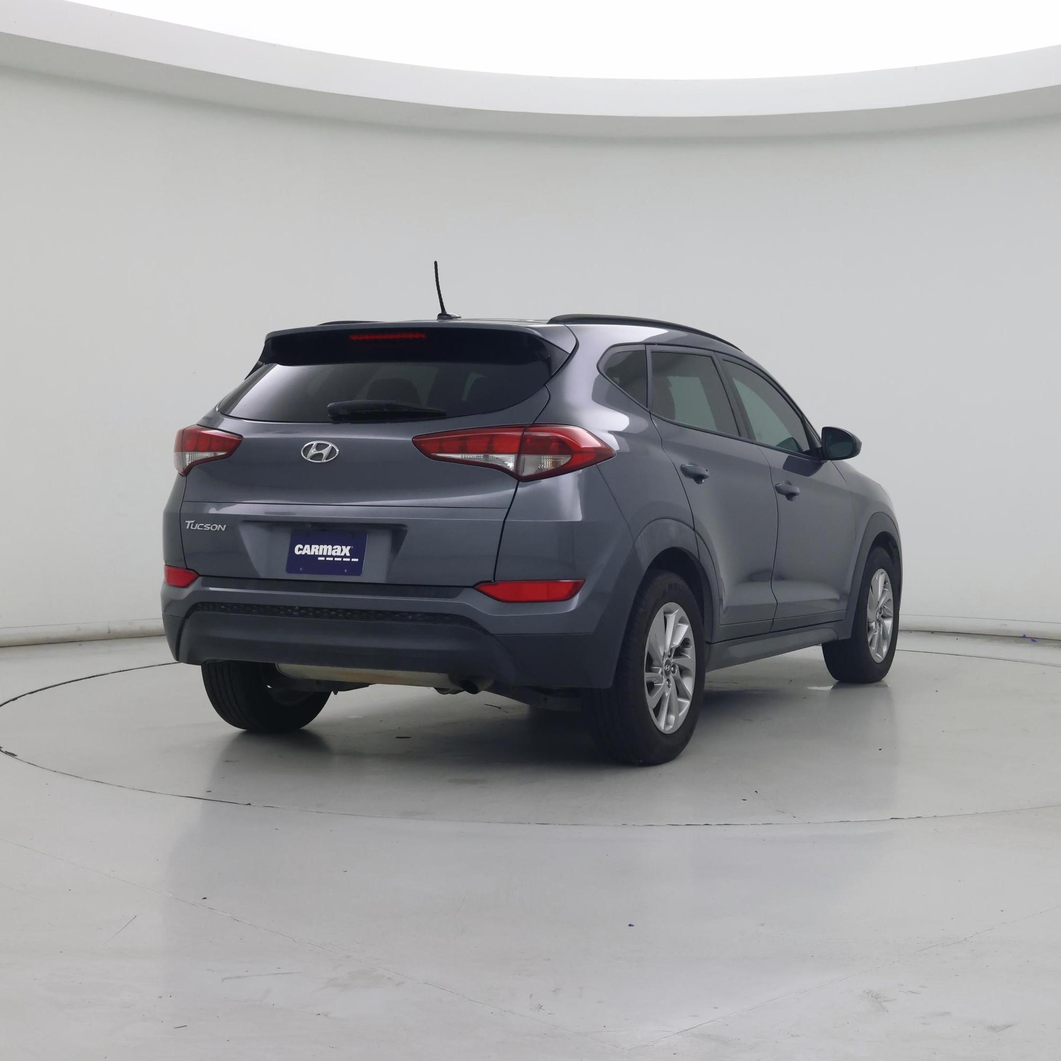 Thumbnail: 2016 Hyundai Tucson - 8