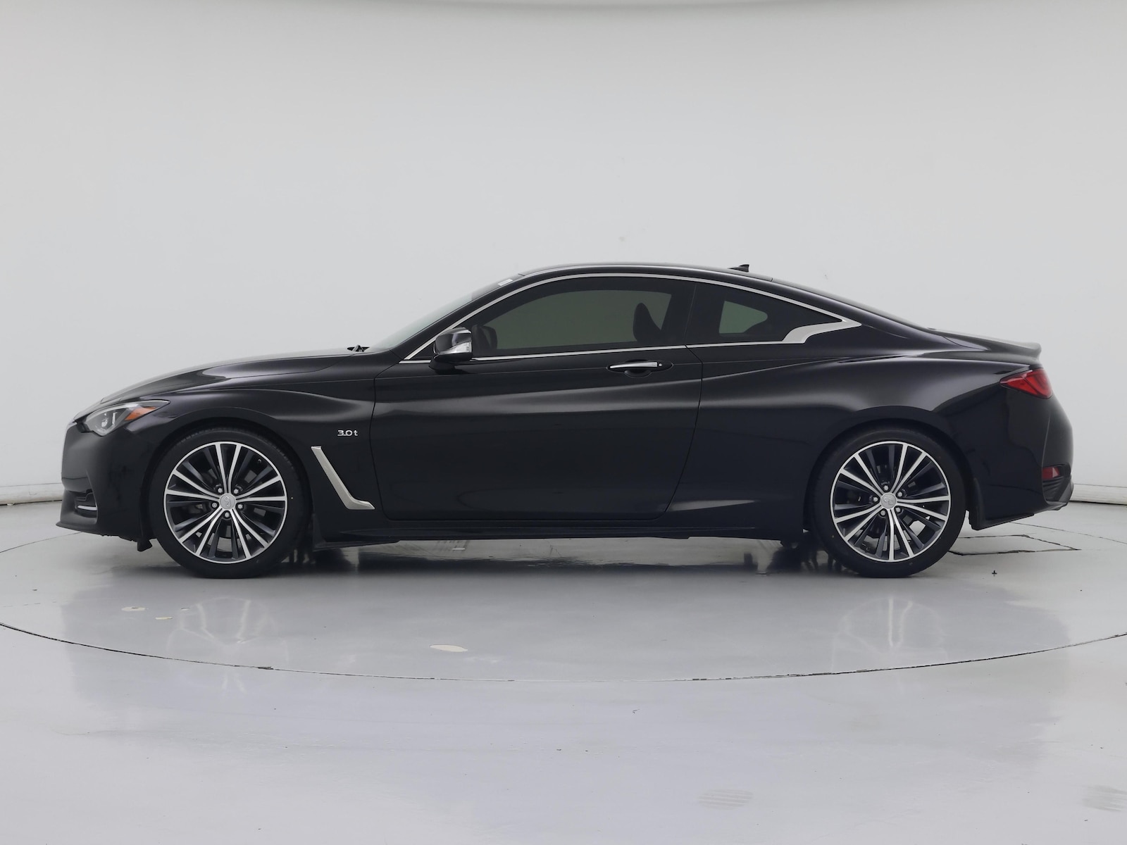 2019 INFINITI Q60 Coupe LUXE - Photo 4