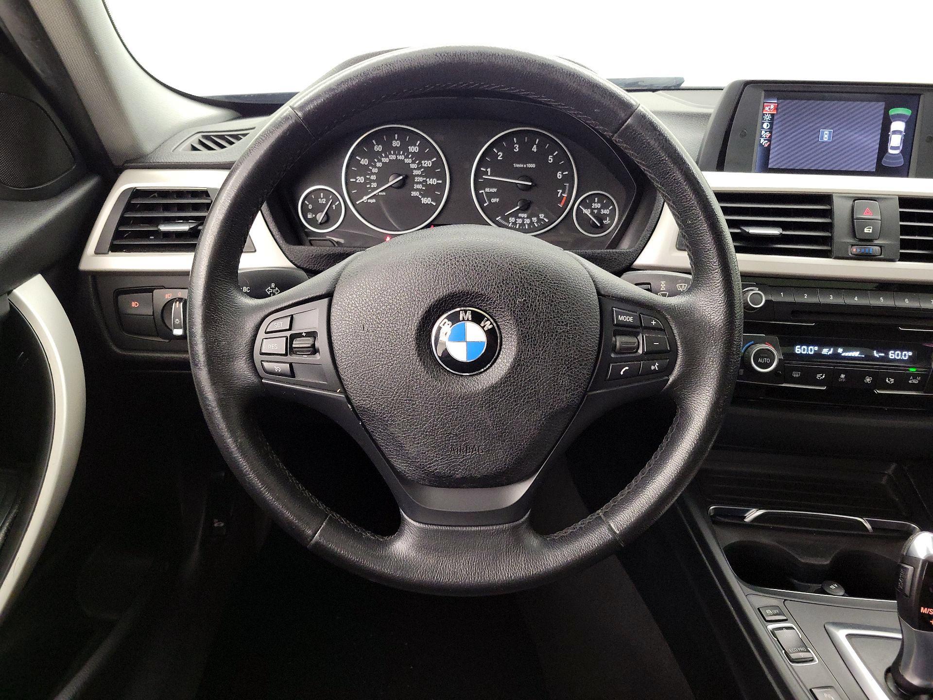 Thumbnail: 2017 BMW 3 Series - 10