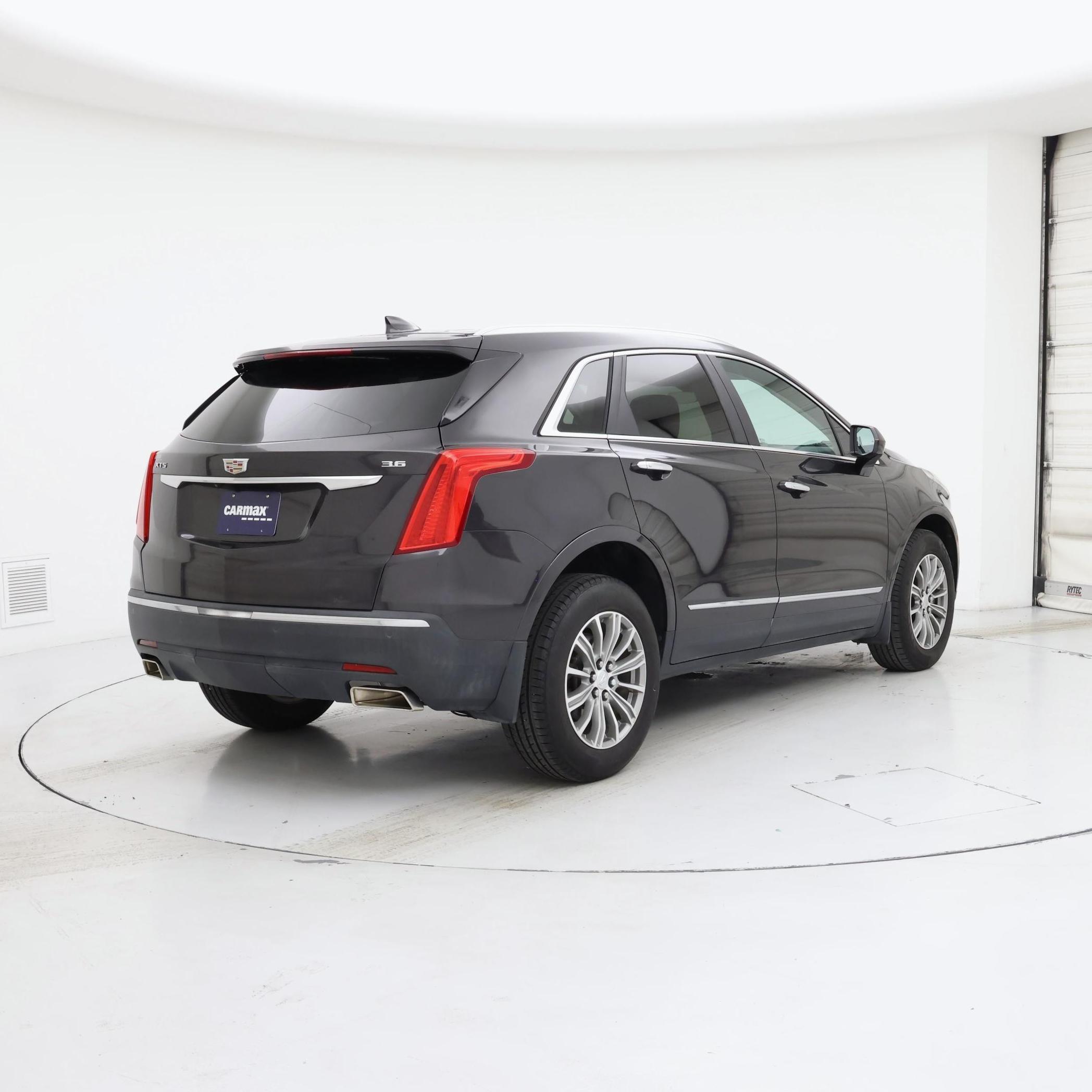Thumbnail: 2017 Cadillac XT5 - 8