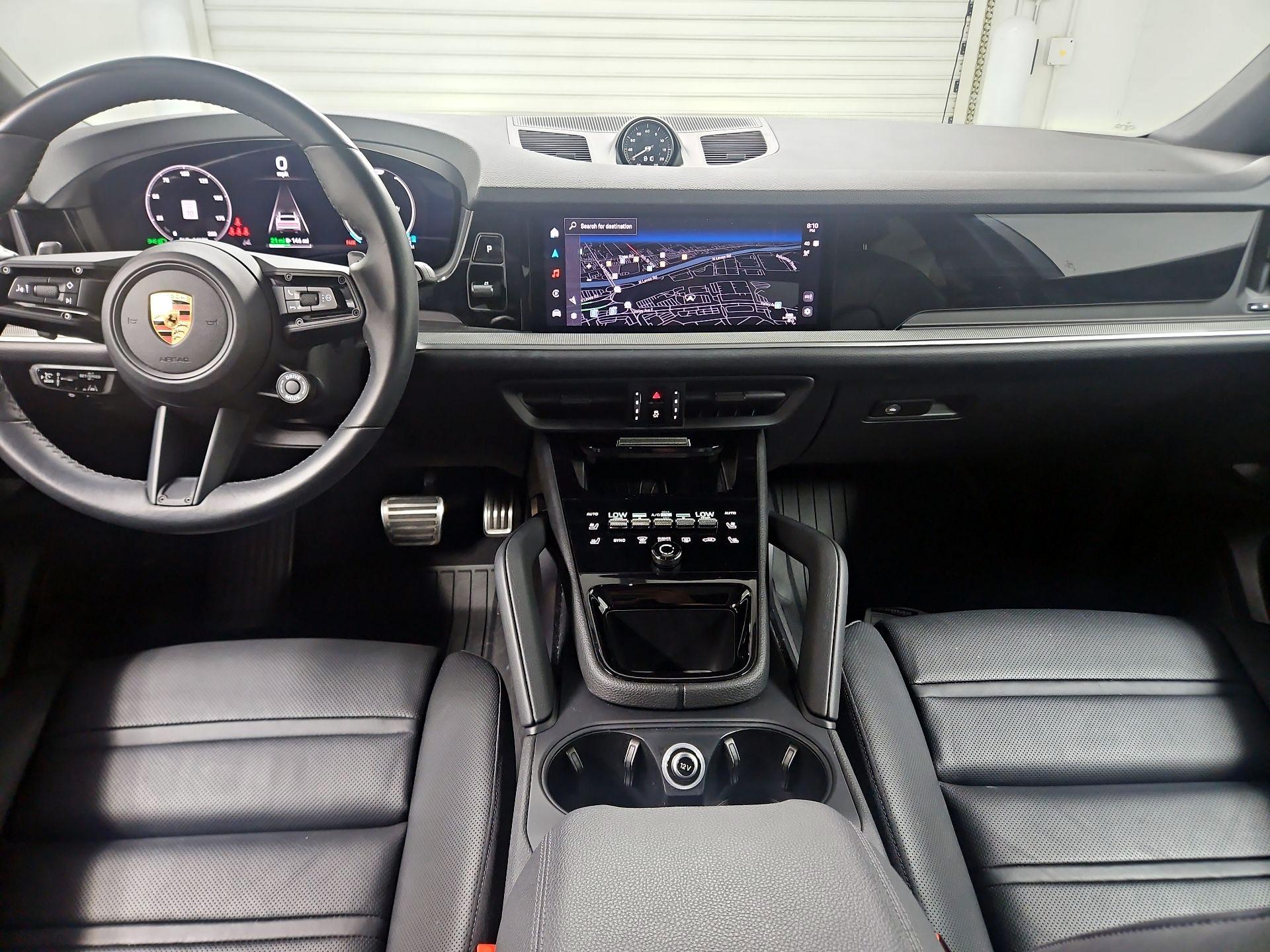 Thumbnail: 2024 Porsche Cayenne - 9