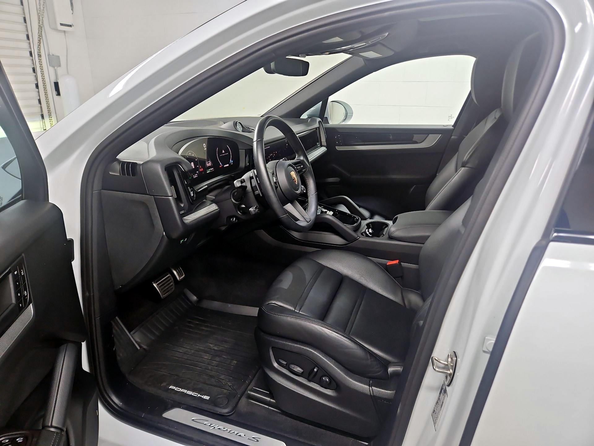 Thumbnail: 2024 Porsche Cayenne - 11