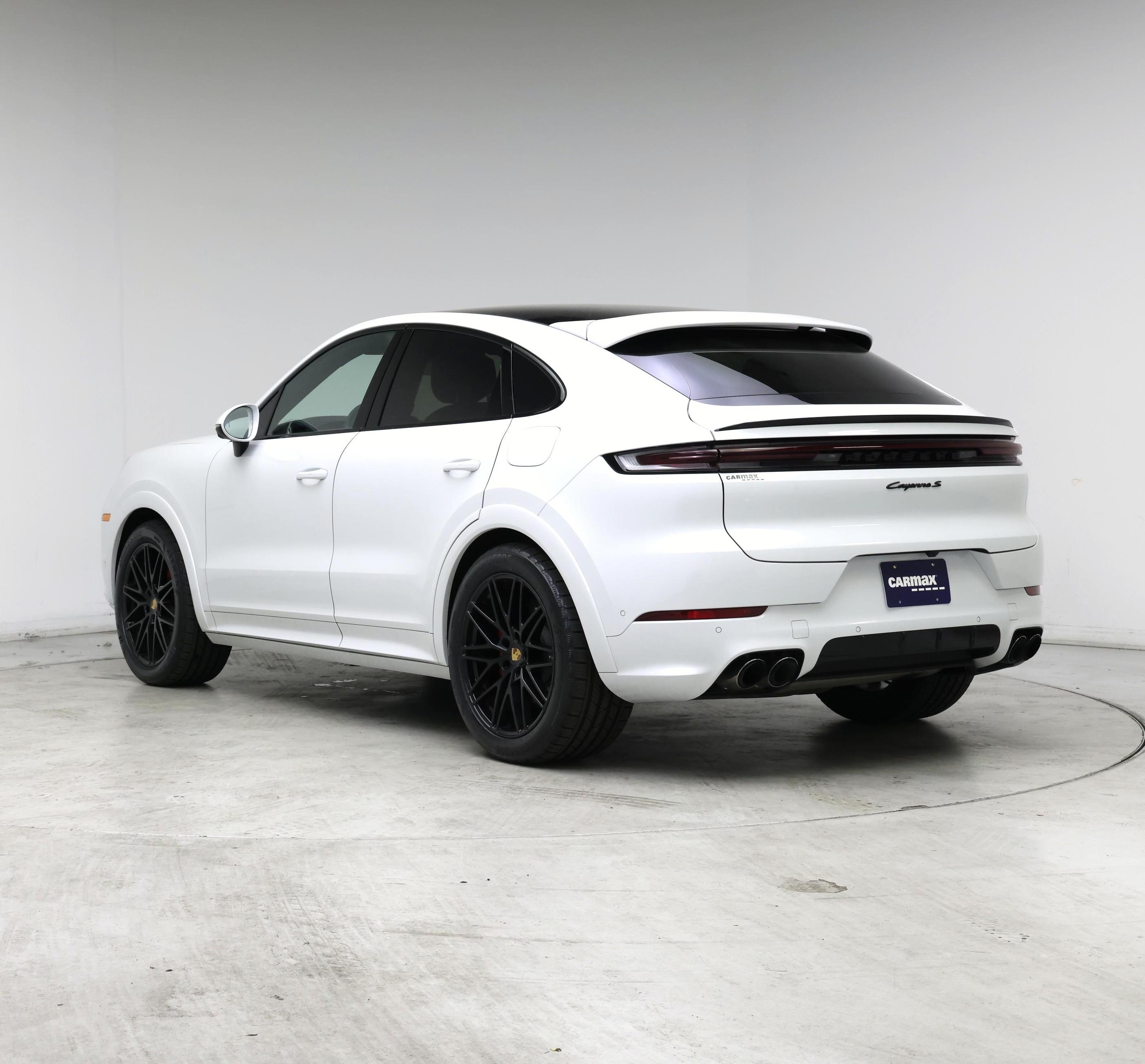 Thumbnail: 2024 Porsche Cayenne - 2