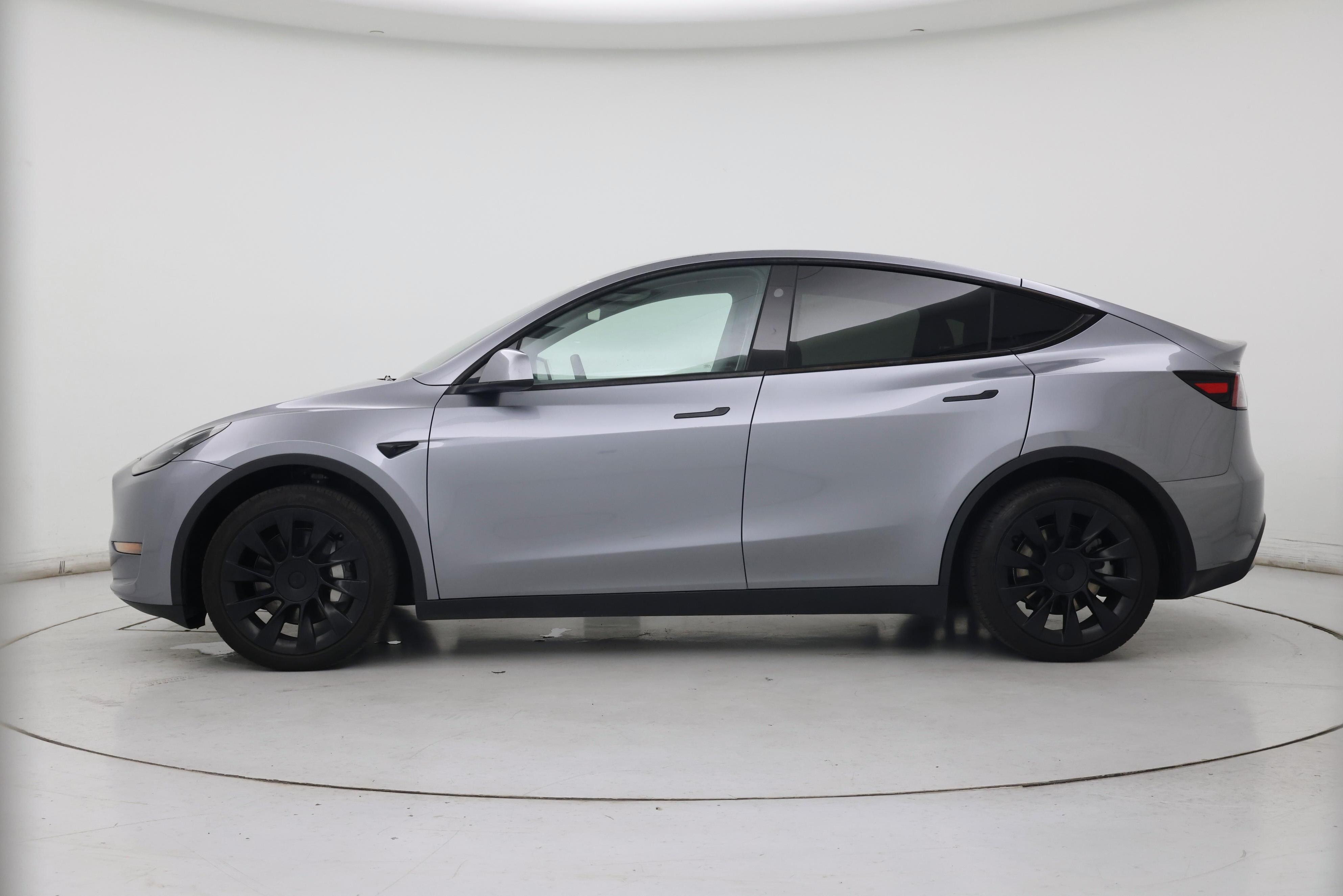 Thumbnail: 2024 Tesla Model Y - 3