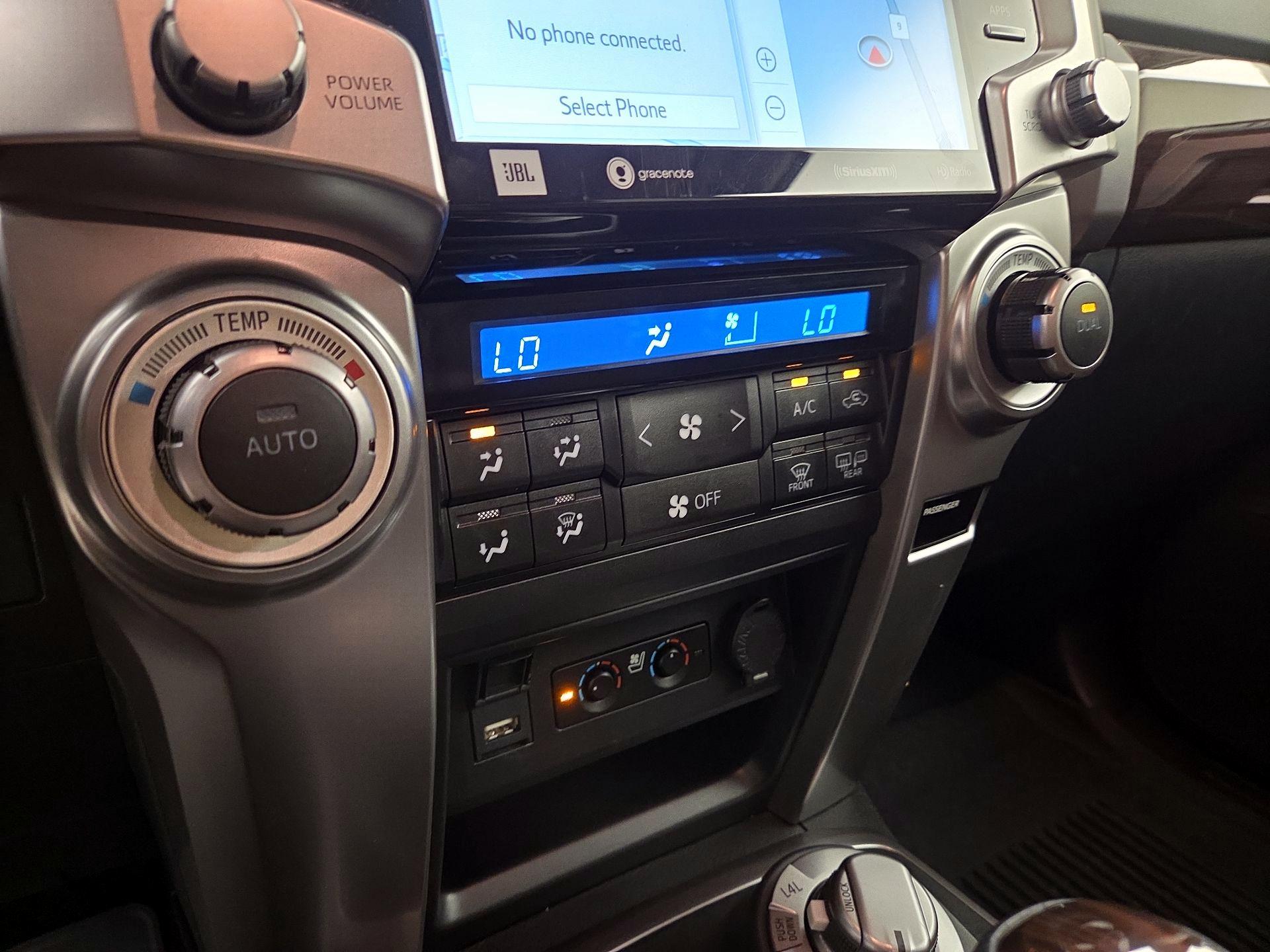 Thumbnail: 2021 Toyota 4Runner - 17