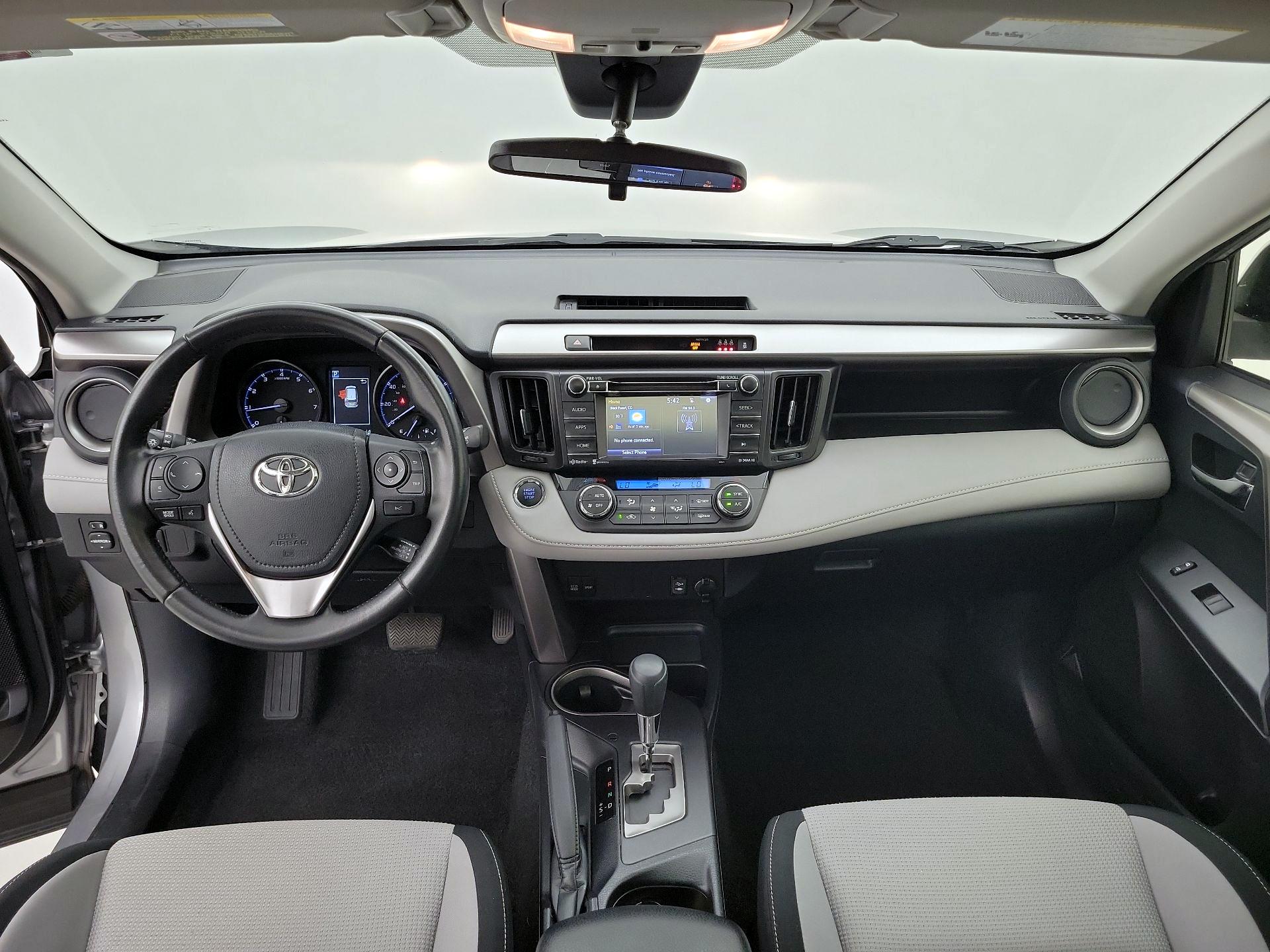 Thumbnail: 2018 Toyota RAV4 - 9