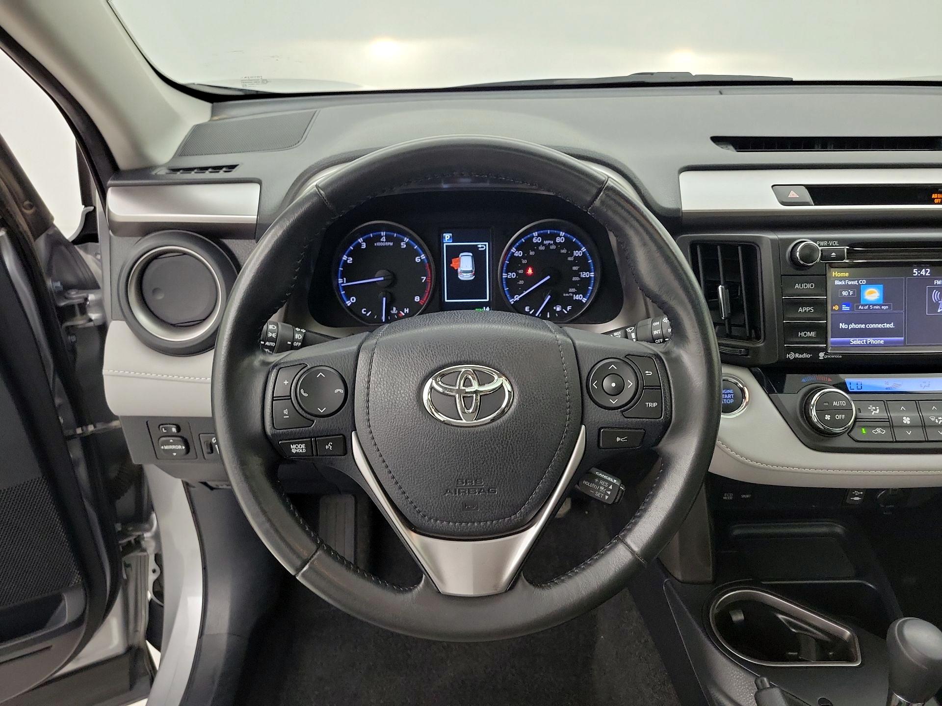 Thumbnail: 2018 Toyota RAV4 - 10