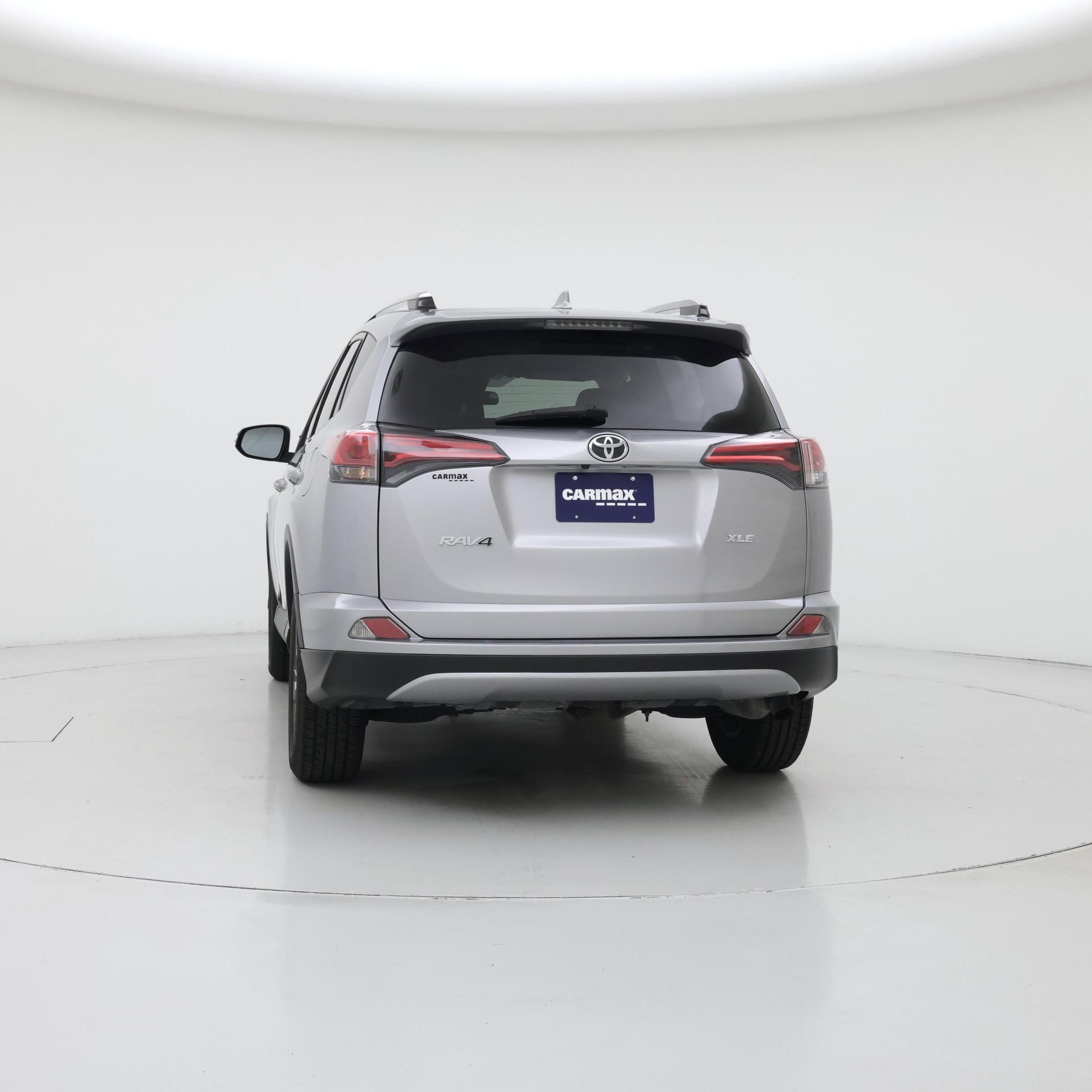 Thumbnail: 2018 Toyota RAV4 - 6