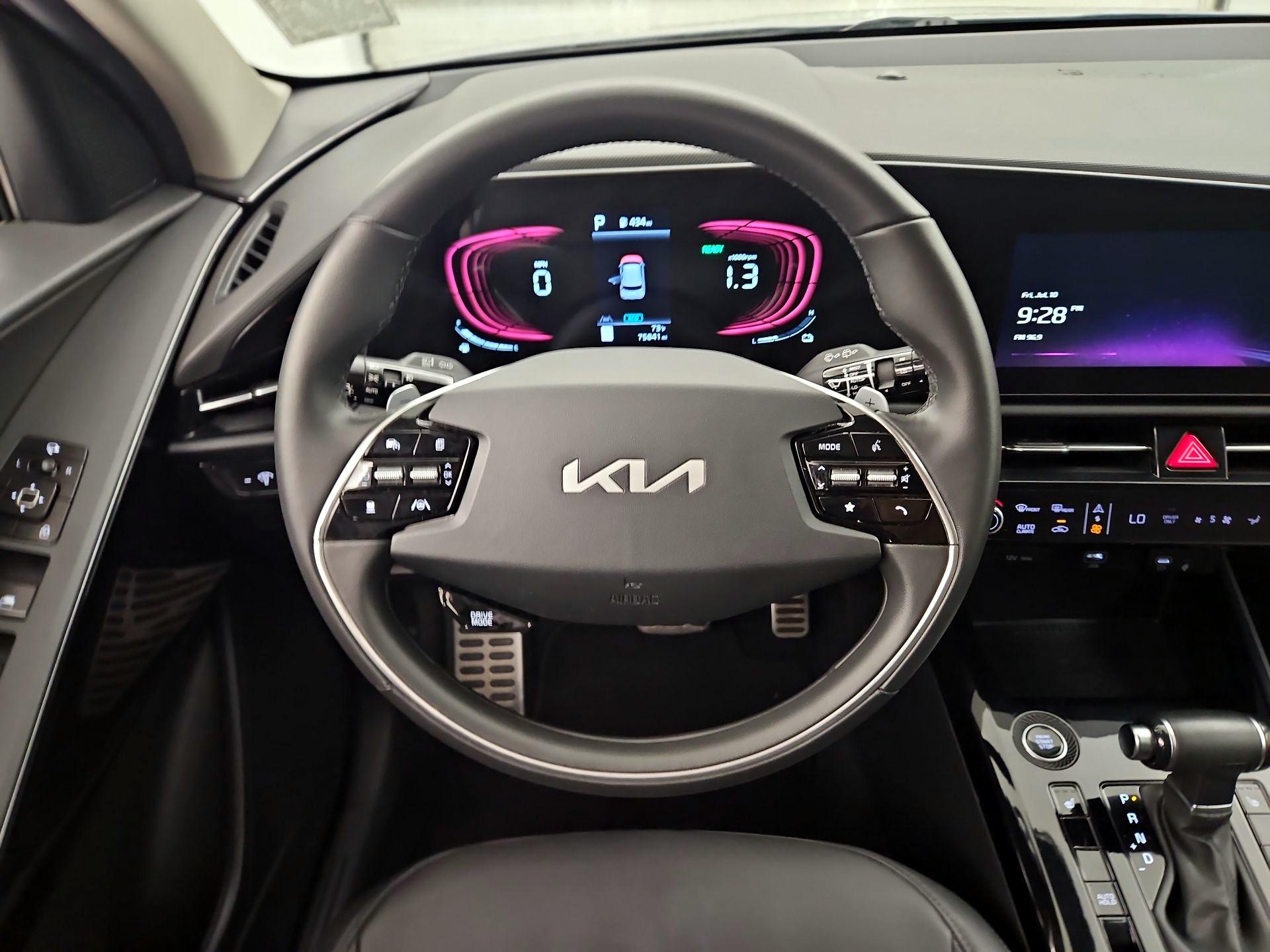 Thumbnail: 2023 Kia Niro - 10
