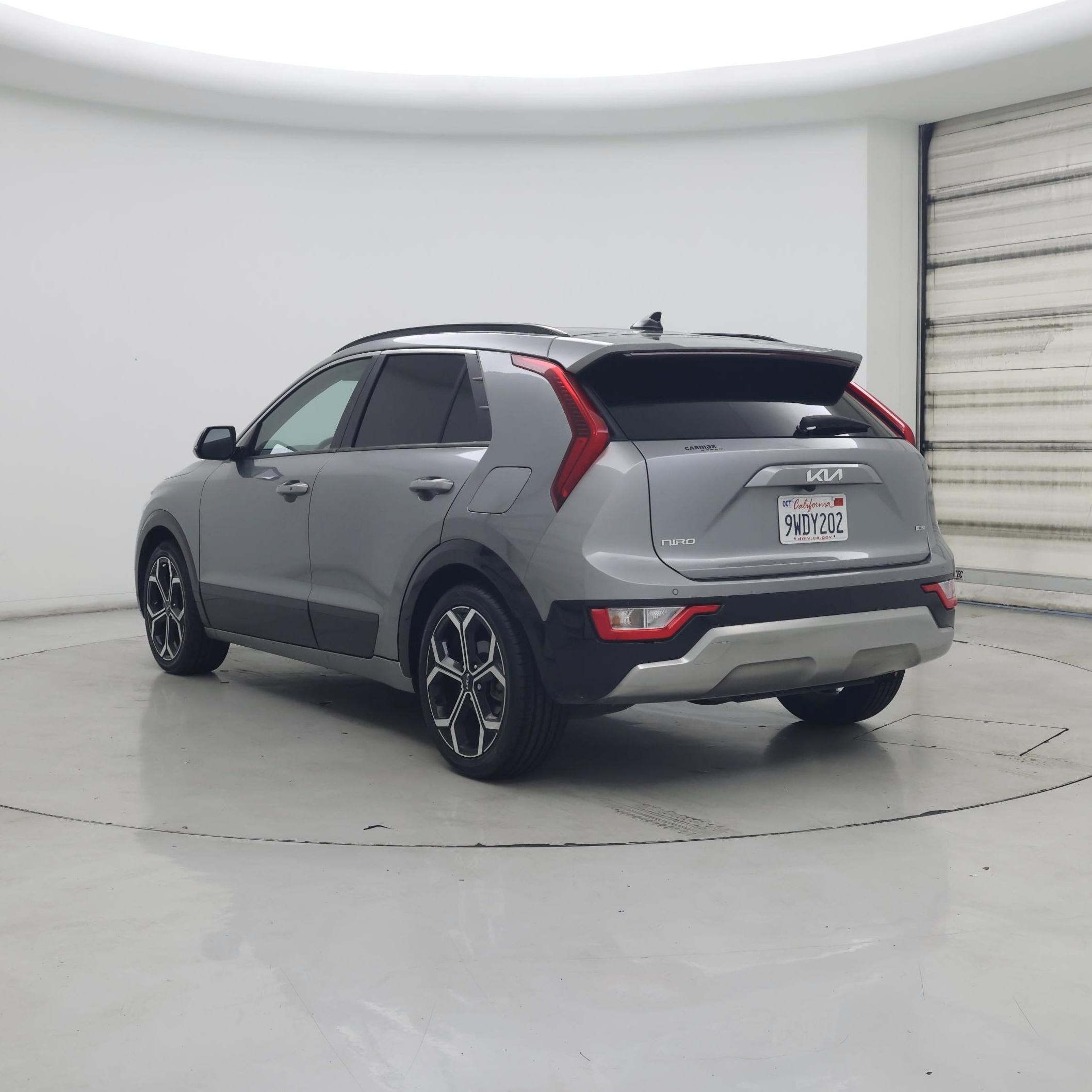 Thumbnail: 2023 Kia Niro - 2