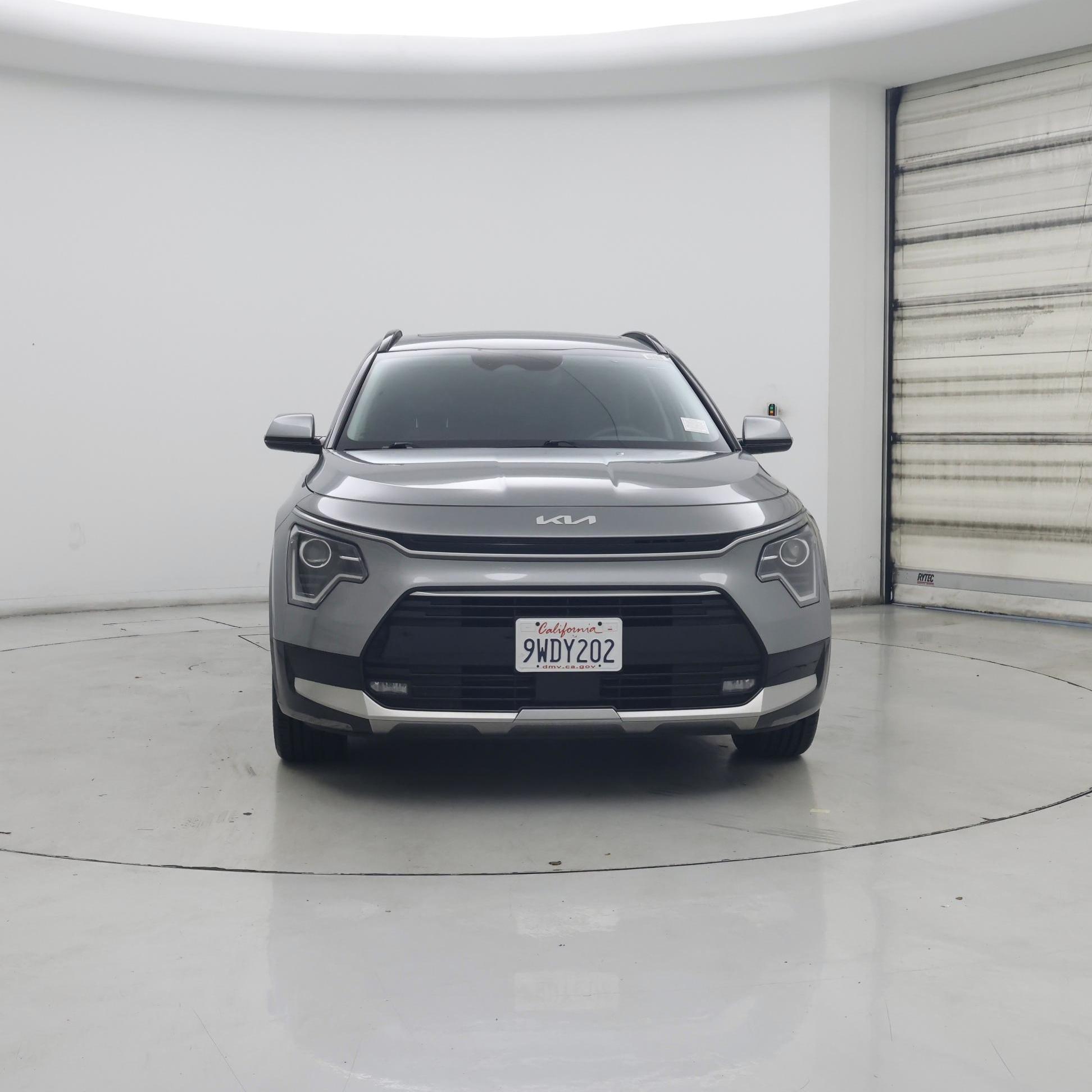 Thumbnail: 2023 Kia Niro - 5