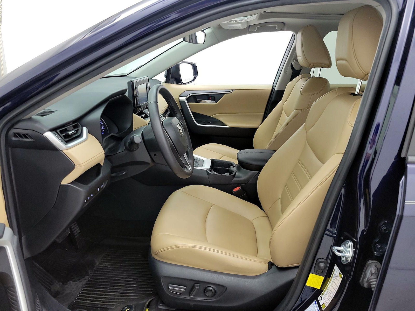 2021 Toyota RAV4 XLE Premium - Photo 12