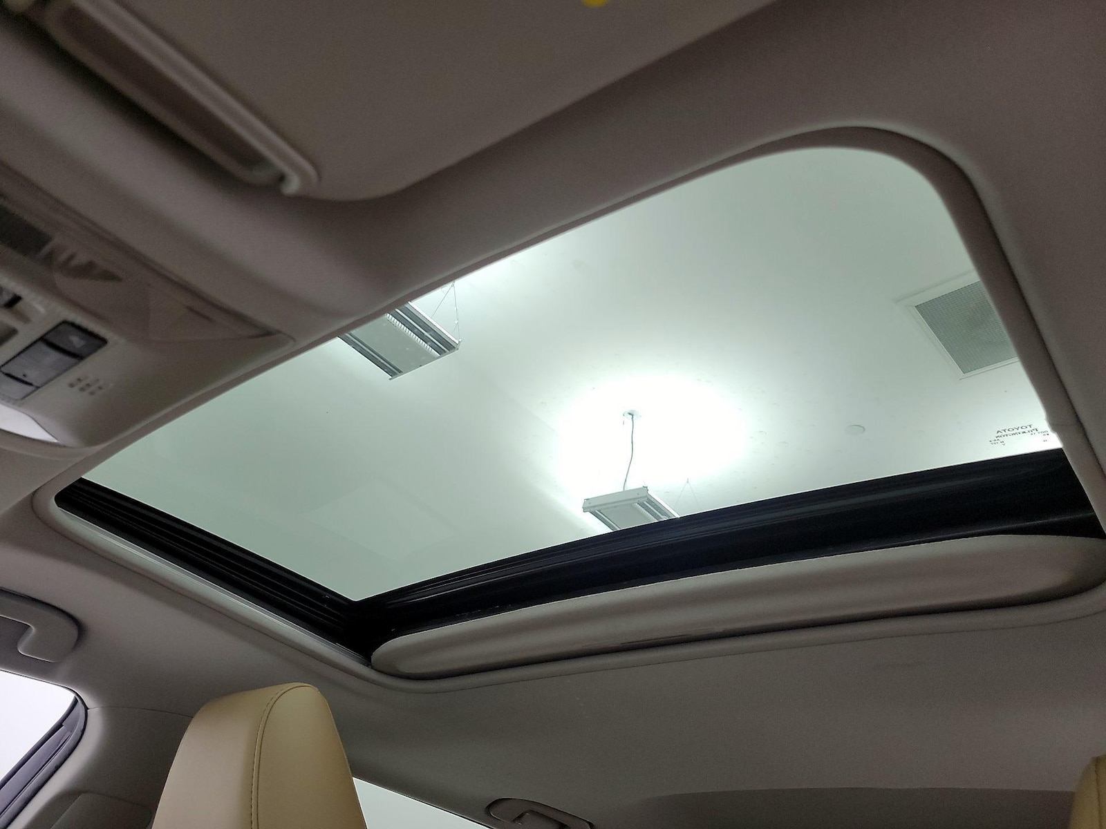 2021 Toyota RAV4 XLE Premium - Photo 20