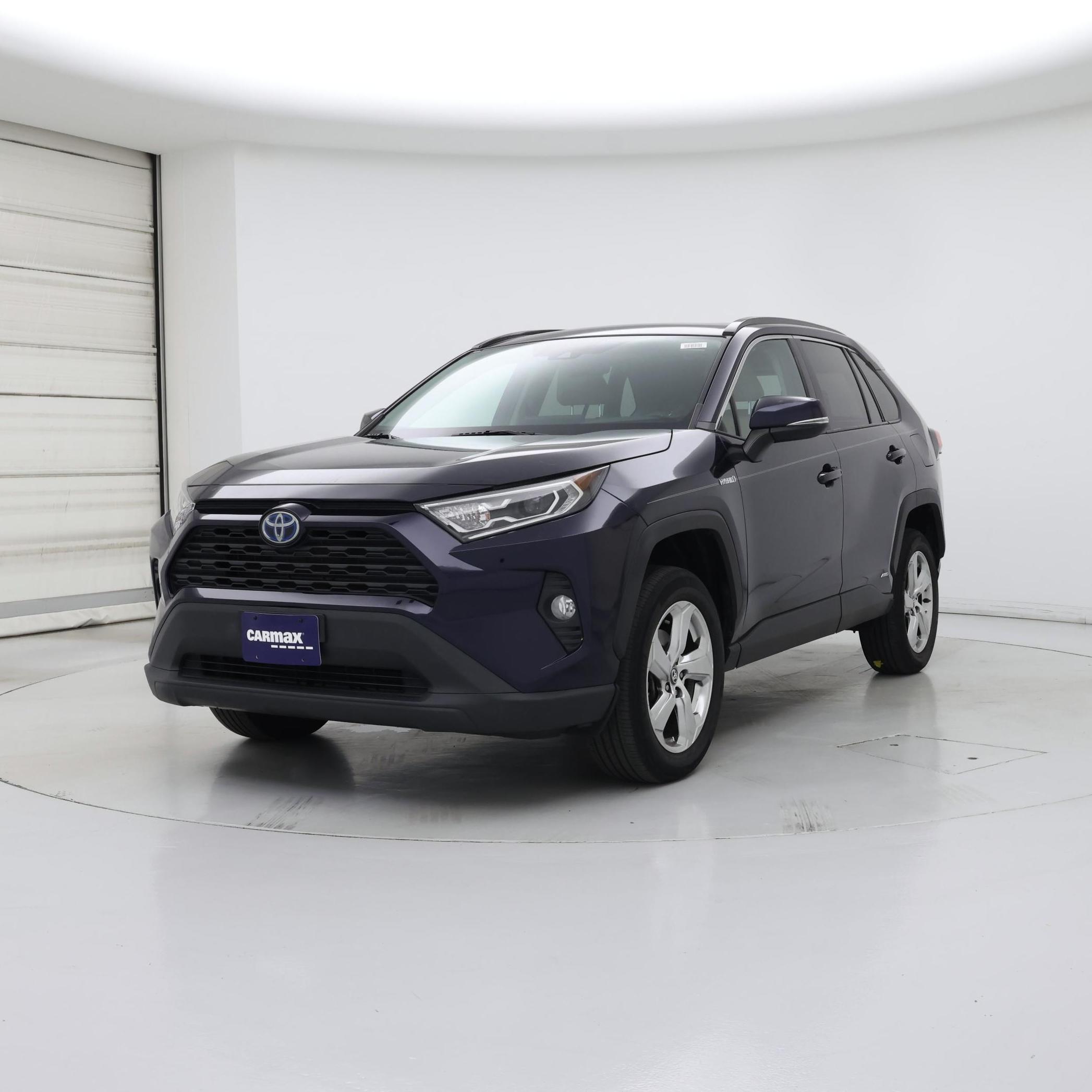 Thumbnail: 2021 Toyota RAV4 - 4