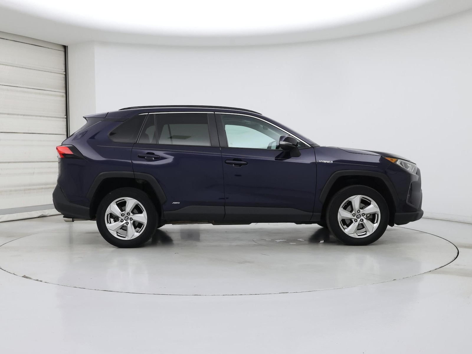 2021 Toyota RAV4 XLE Premium - Photo 8