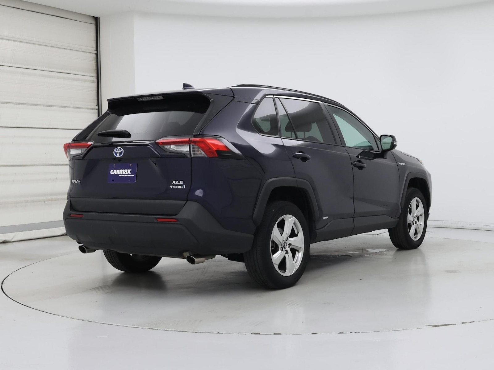 2021 Toyota RAV4 XLE Premium - Photo 9
