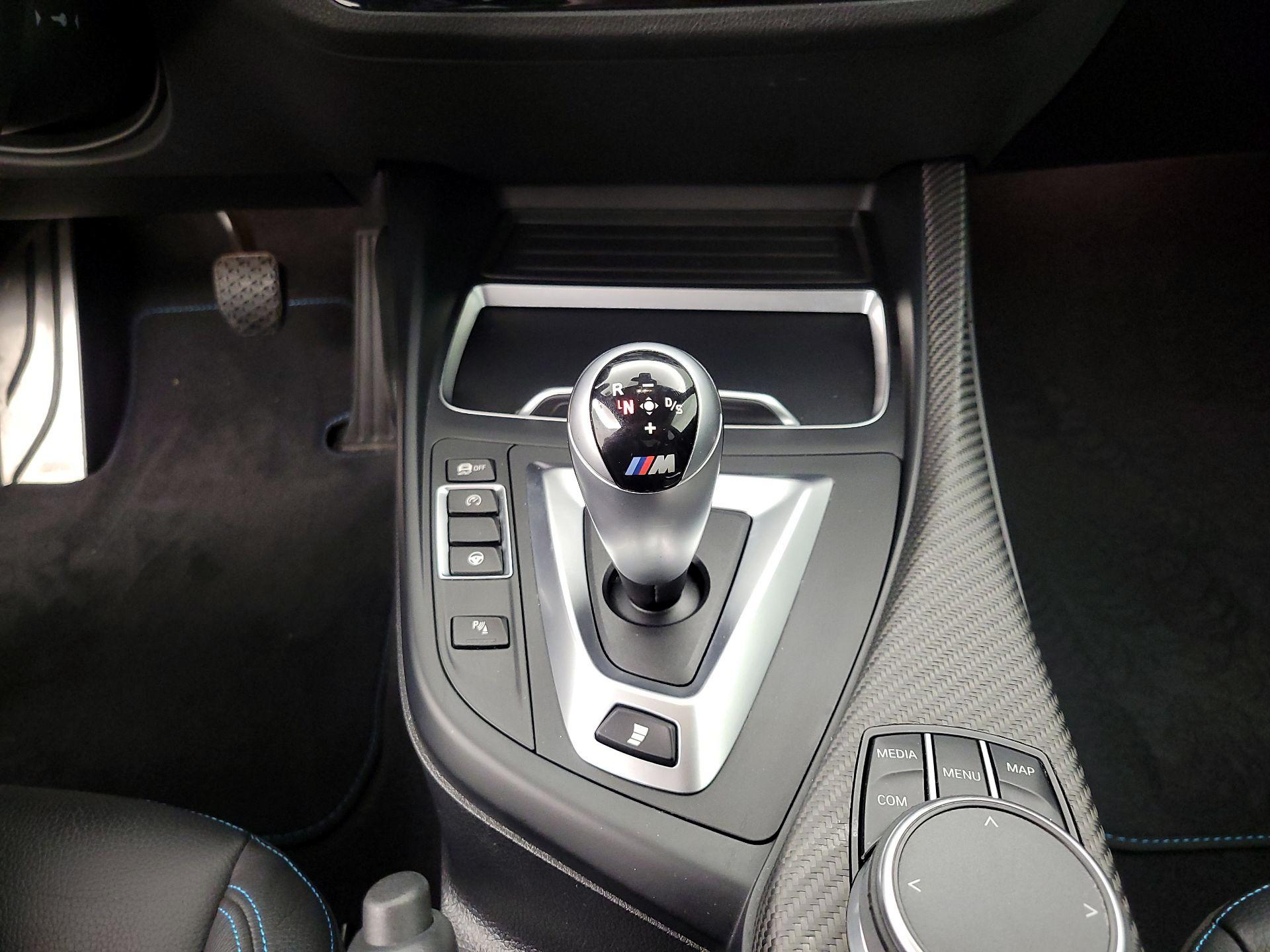Thumbnail: 2021 BMW M2 - 18