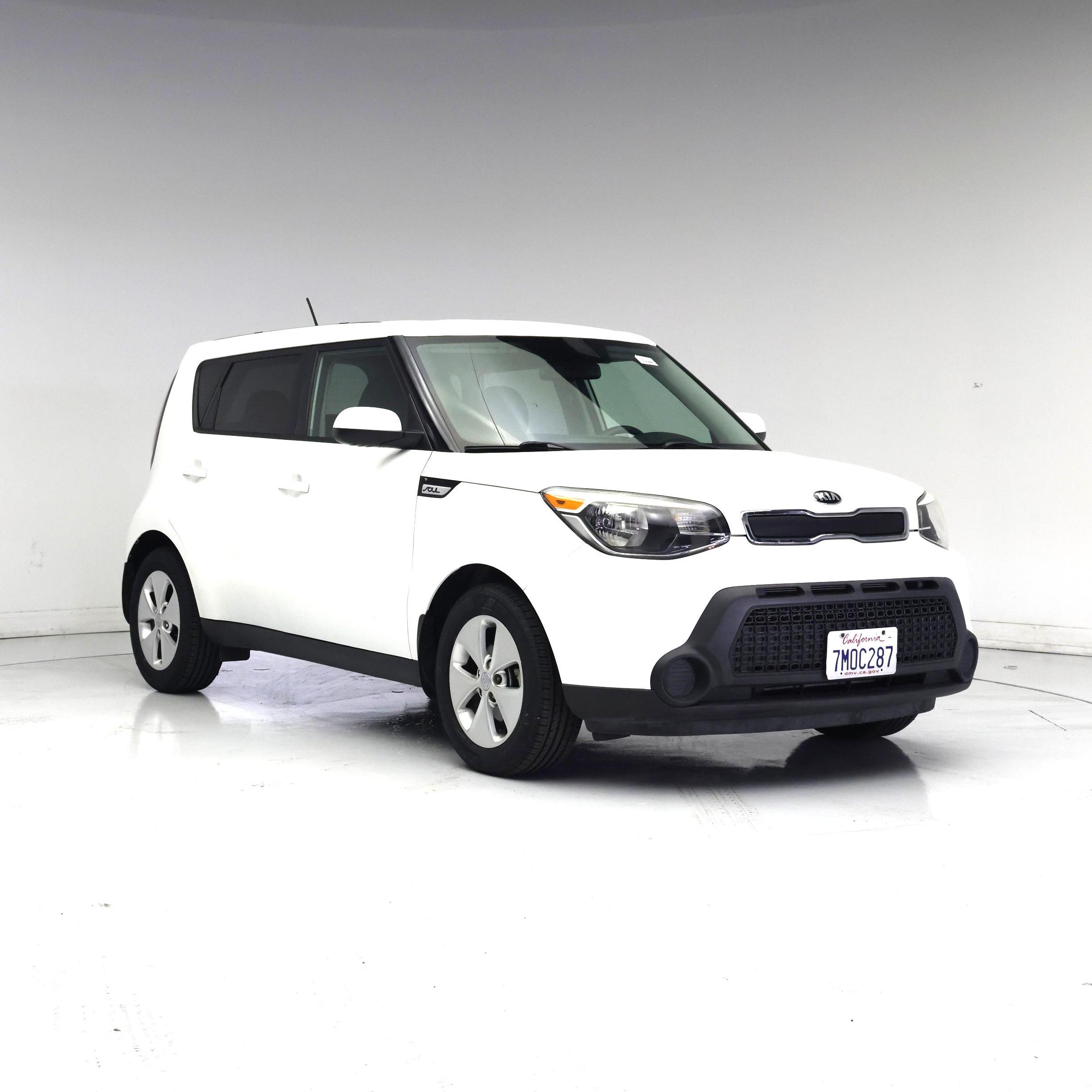 White 2015 Kia Soul Wagon  Automatic