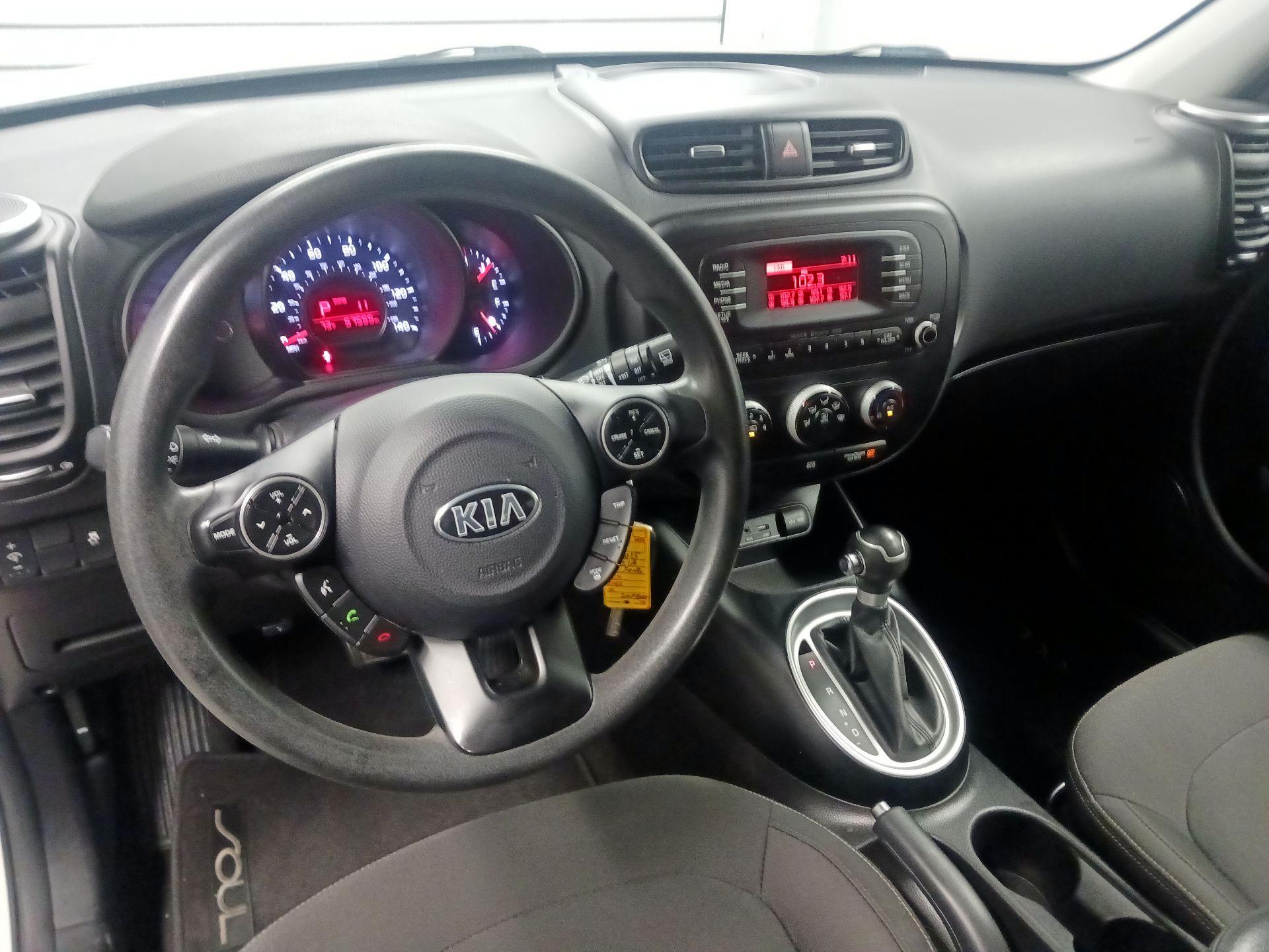 Thumbnail: 2015 Kia Soul - 9