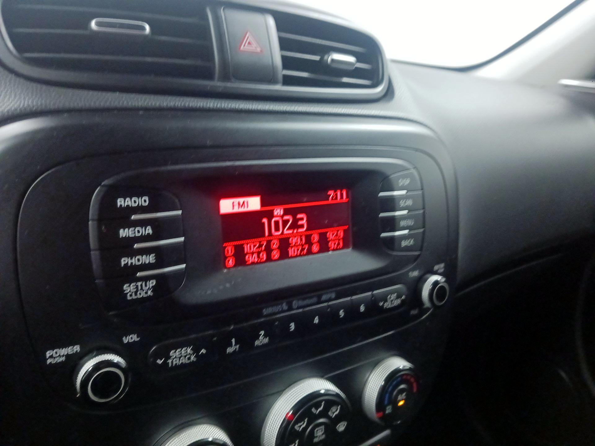 Thumbnail: 2015 Kia Soul - 13
