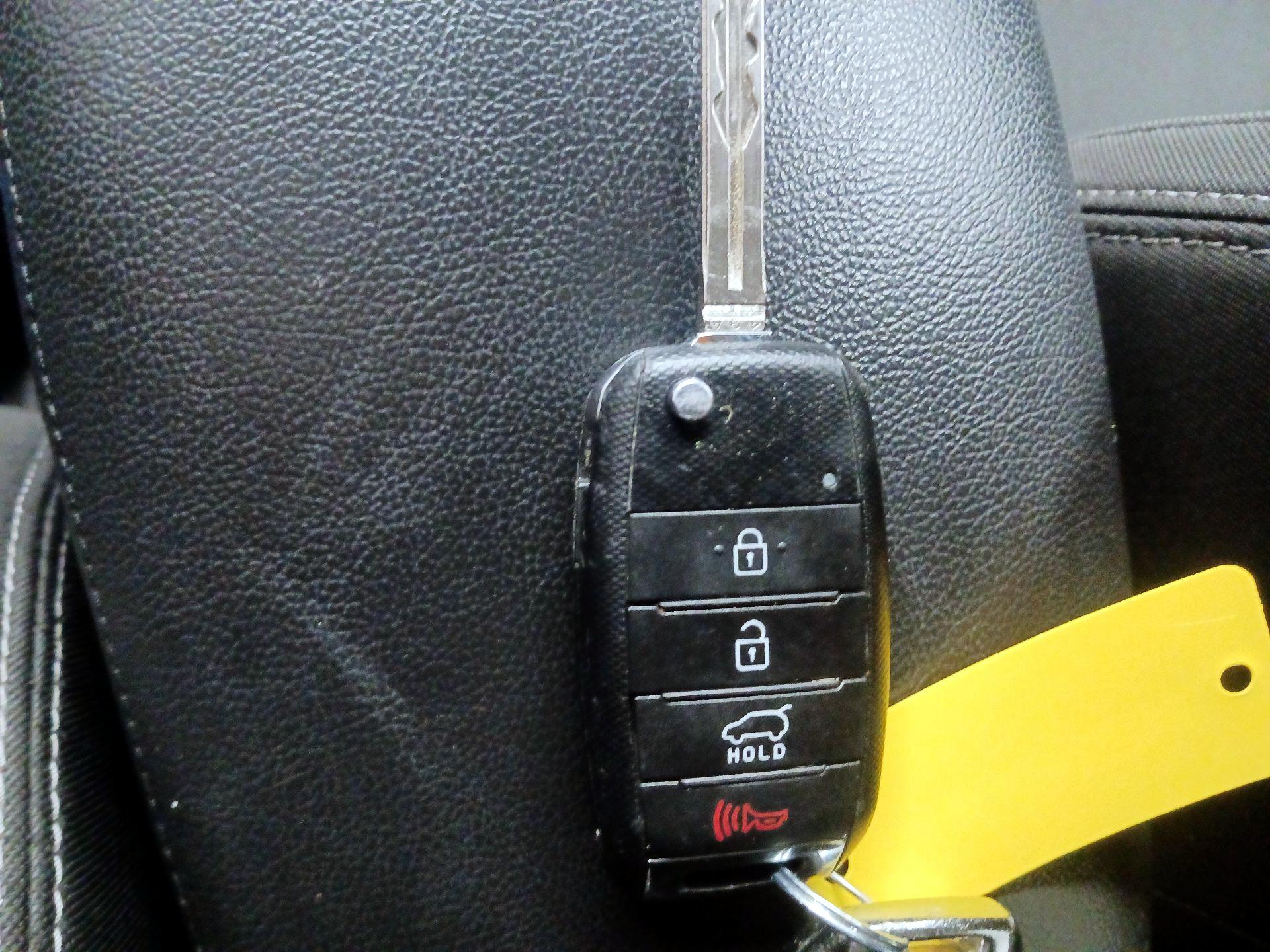 Thumbnail: 2015 Kia Soul - 18