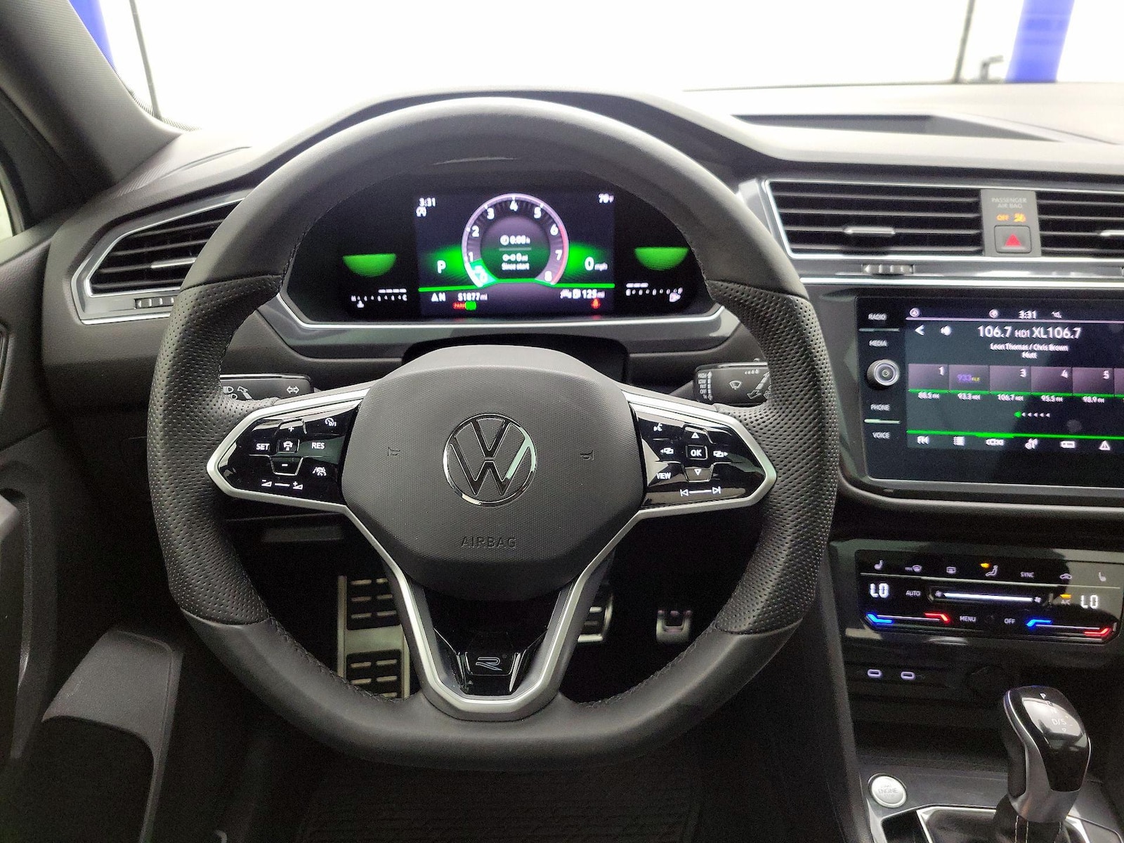 2022 Volkswagen Tiguan SE R-LINE BLACK - Photo 11