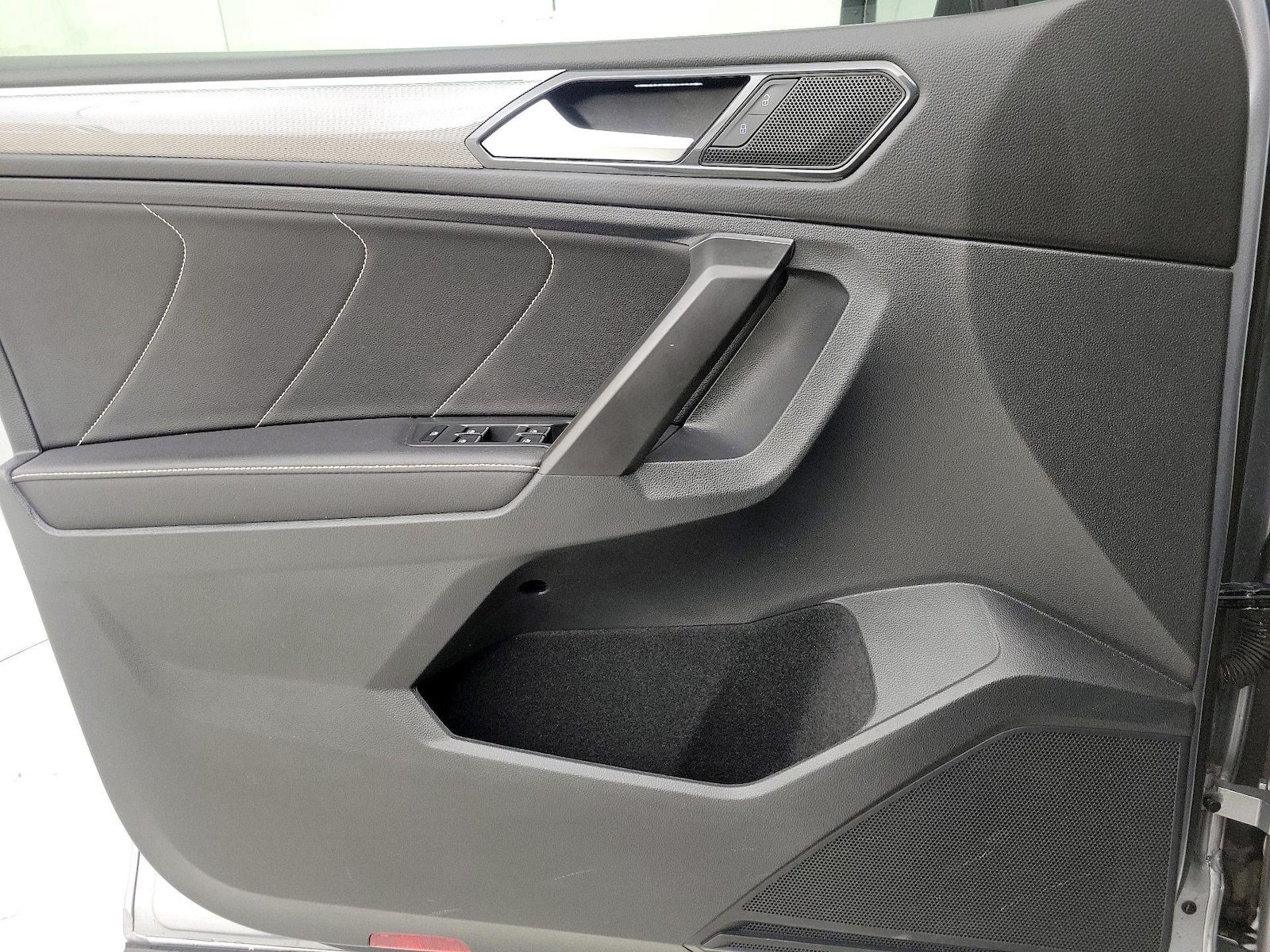 2022 Volkswagen Tiguan SE R-LINE BLACK - Photo 13