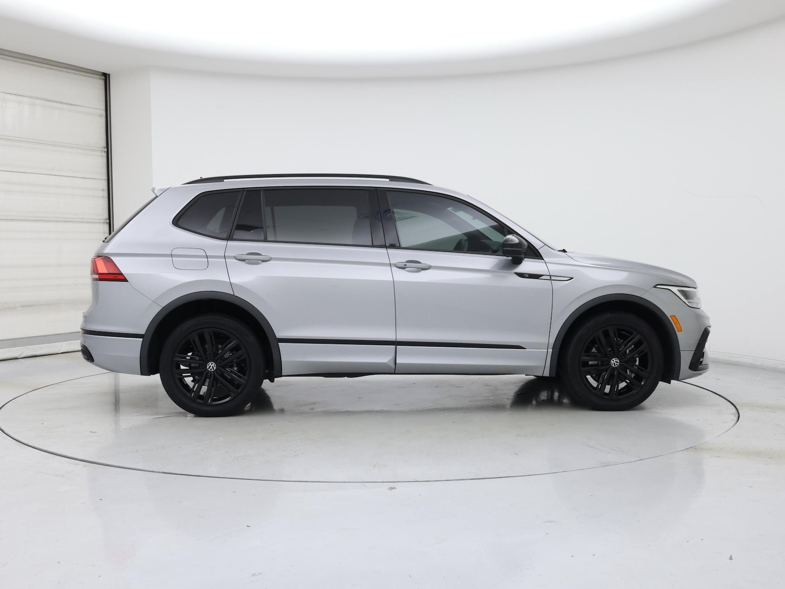 2022 Volkswagen Tiguan SE R-LINE BLACK - Photo 8