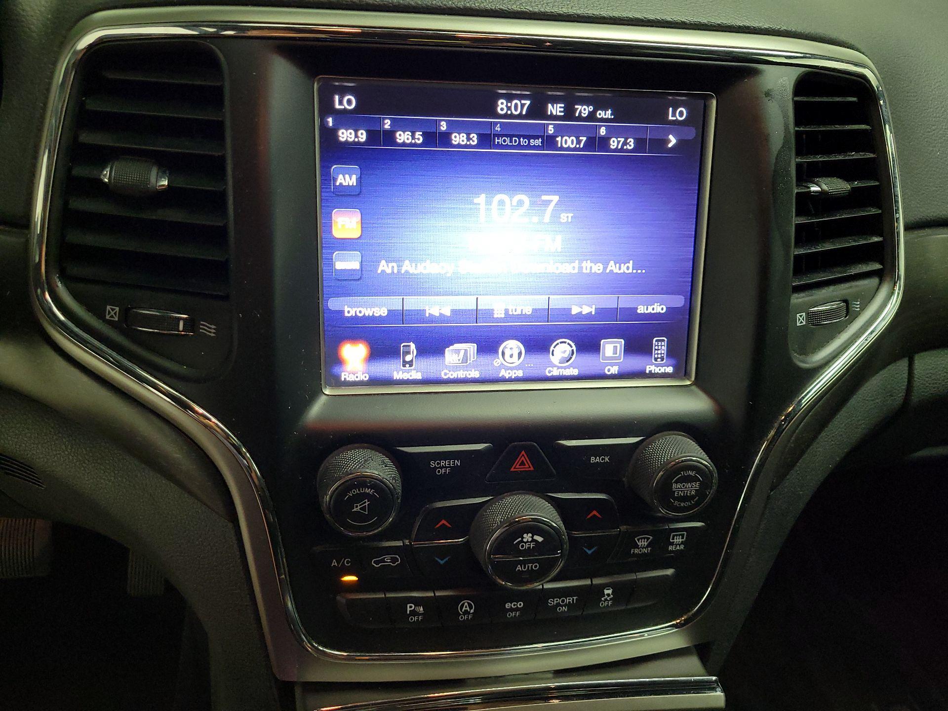Thumbnail: 2017 Jeep Grand Cherokee - 16