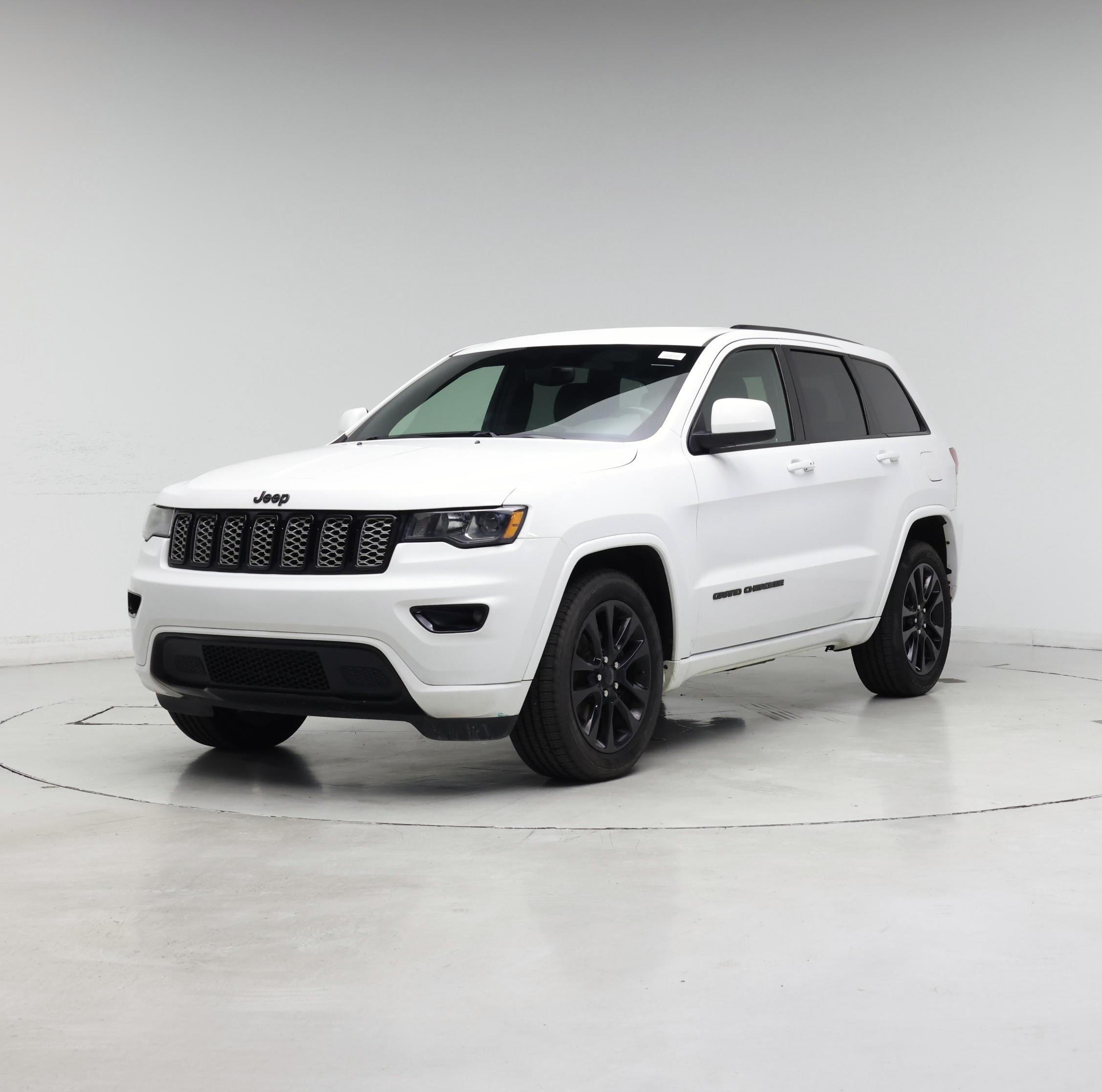 Thumbnail: 2017 Jeep Grand Cherokee - 4