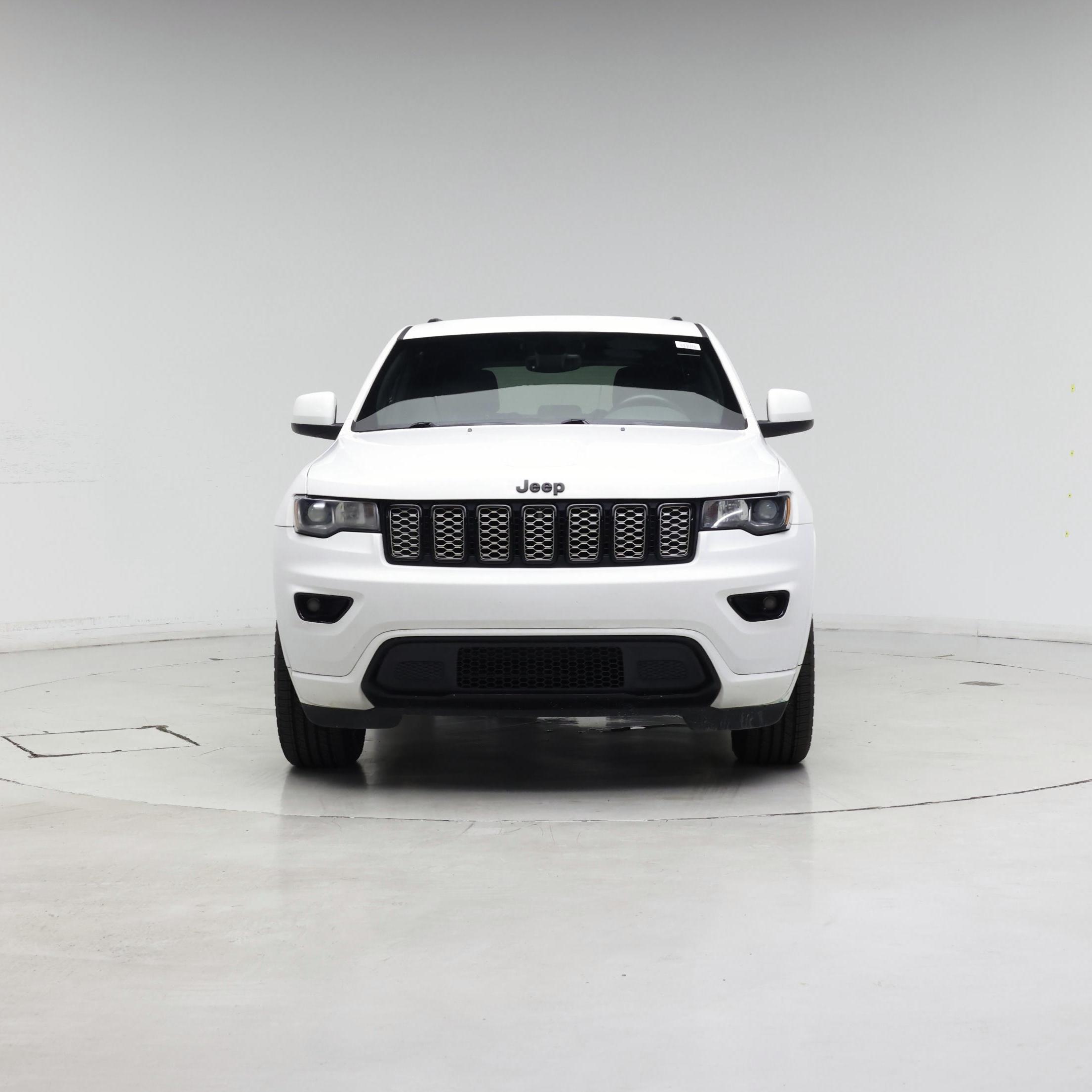 Thumbnail: 2017 Jeep Grand Cherokee - 5