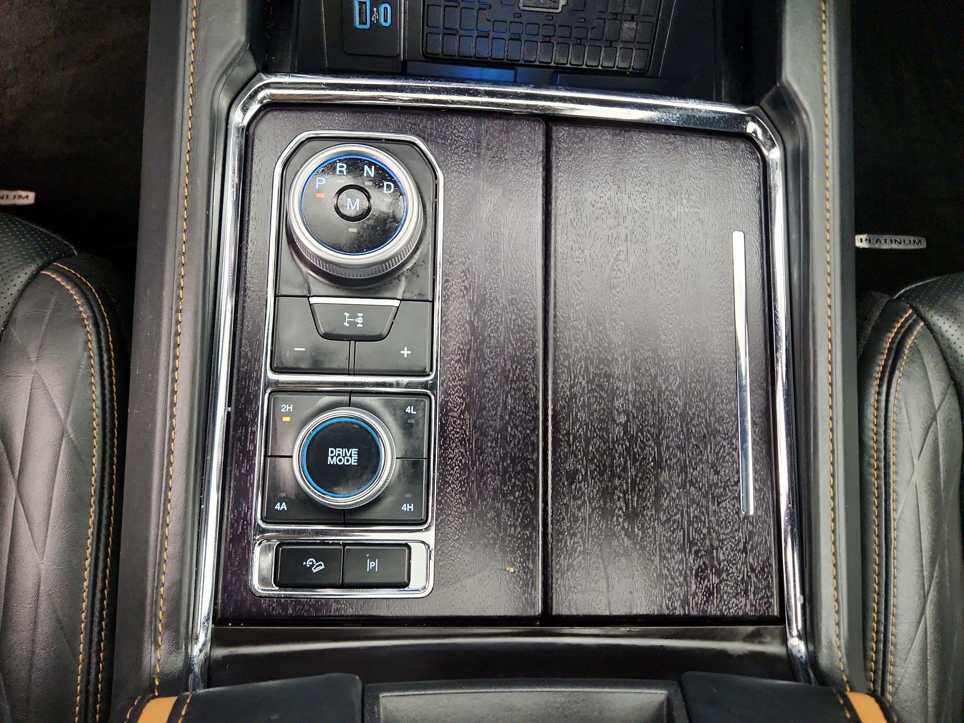 Thumbnail: 2023 Ford Expedition - 18