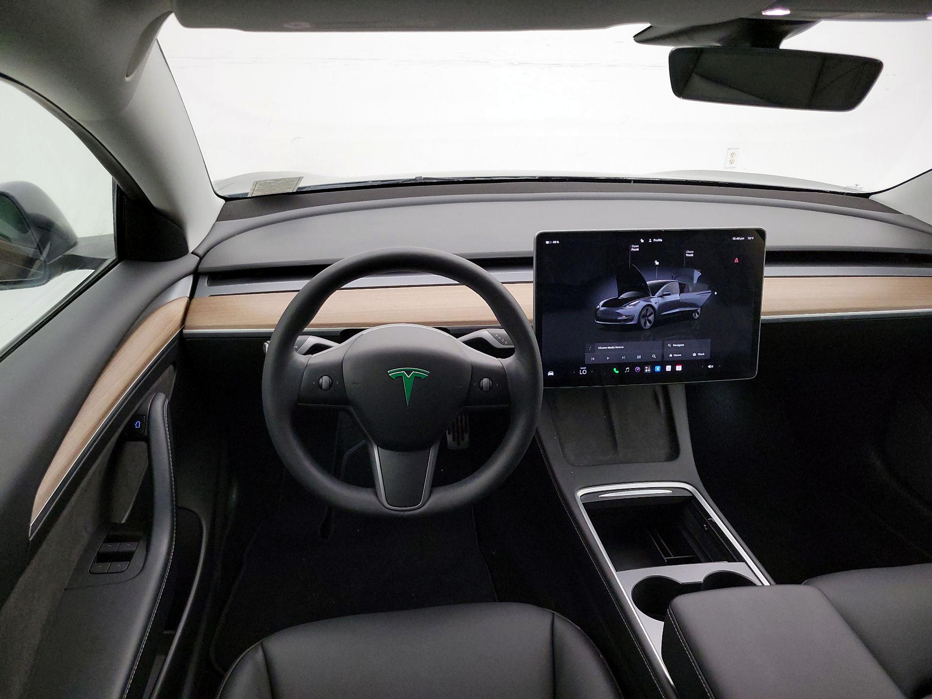 Thumbnail: 2022 Tesla Model 3 - 10